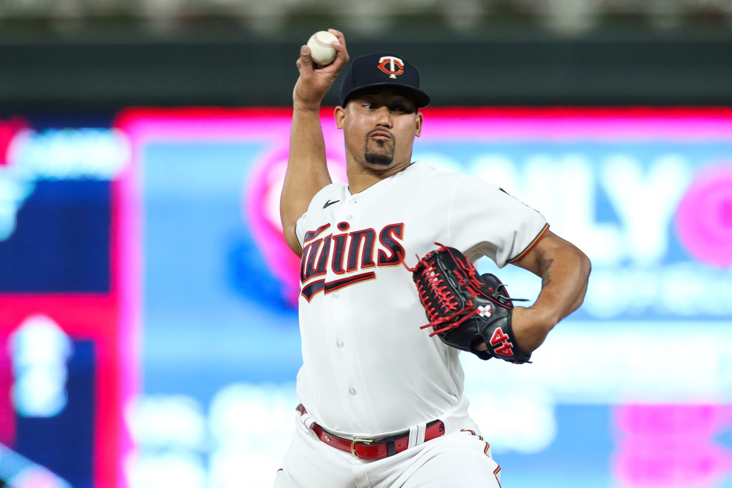 MINNEAPOLIS, MN - AUGUST 29: Jhoan Duran #59 of the Minnesota Twins delivers a pitch against the Boston Red Sox in the seventh inning of the game at Target Field on August 29, 2022 in Minneapolis, Minnesota. The Twins defeated the Red Sox 4-2. (Photo by David Berding/Getty Images) MINNEAPOLIS, MN - AUGUST 29: Jhoan Duran #59 of the Minnesota Twins delivers a pitch against the Boston Red Sox in the seventh inning of the game at Target Field on August 29, 2022 in Minneapolis, Minnesota. The Twins defeated the Red Sox 4-2. (Photo by David Berding/Getty Images)