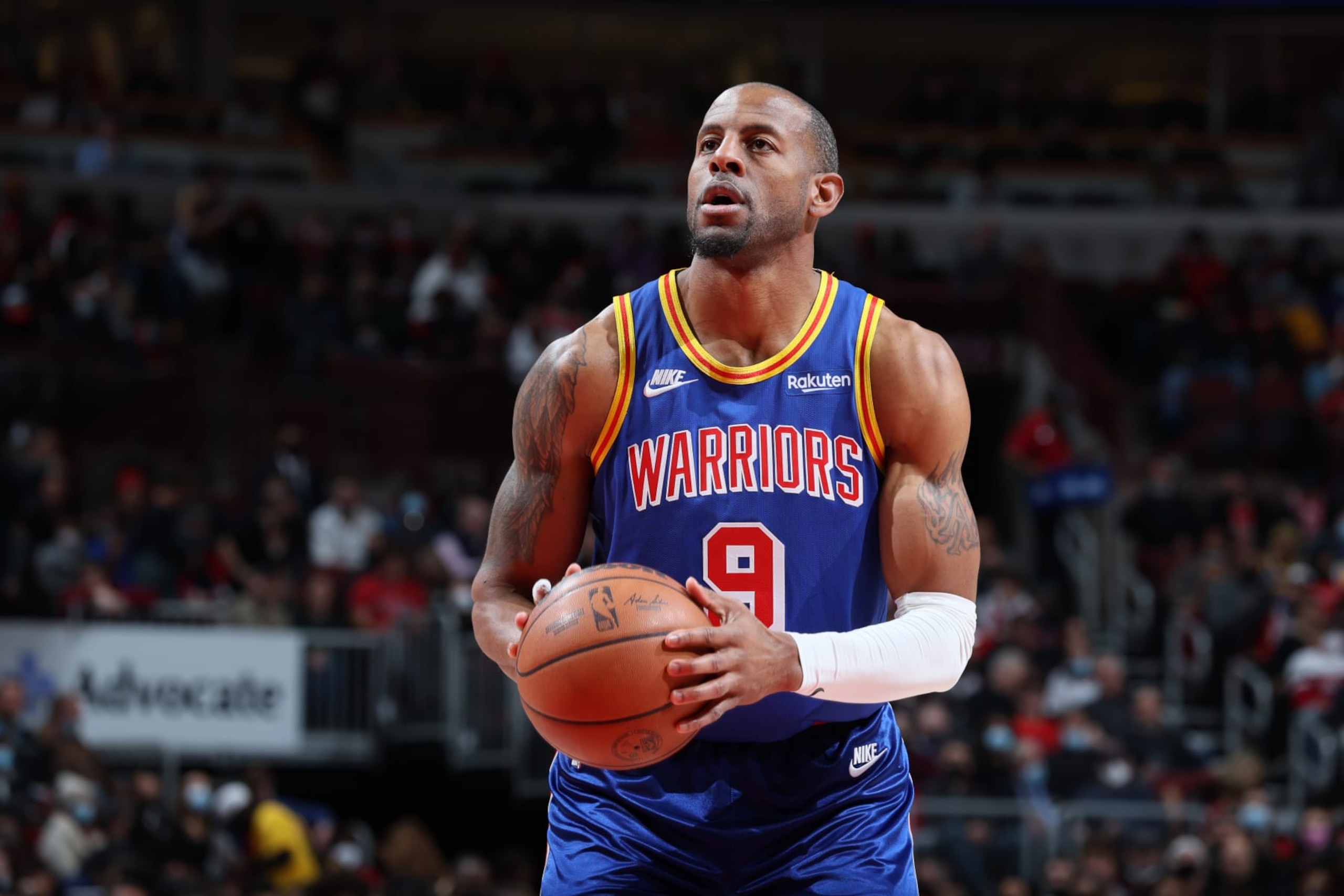 CHICAGO, IL - JANUARY 14: Andre Iguodala #9 of the Golden State Warriors shoots a free throw during the game against the Chicago Bulls on January 14, 2022 at United Center in Chicago, Illinois. NOTE TO USER: User expressly acknowledges and agrees that, by downloading and or using this photograph, User is consenting to the terms and conditions of the Getty Images License Agreement. Mandatory Copyright Notice: Copyright 2022 NBAE (Photo by Jeff Haynes/NBAE via Getty Images) CHICAGO, IL - JANUARY 14: Andre Iguodala #9 of the Golden State Warriors shoots a free throw during the game against the Chicago Bulls on January 14, 2022 at United Center in Chicago, Illinois. NOTE TO USER: User expressly acknowledges and agrees that, by downloading and or using this photograph, User is consenting to the terms and conditions of the Getty Images License Agreement. Mandatory Copyright Notice: Copyright 2022 NBAE (Photo by Jeff Haynes/NBAE via Getty Images)