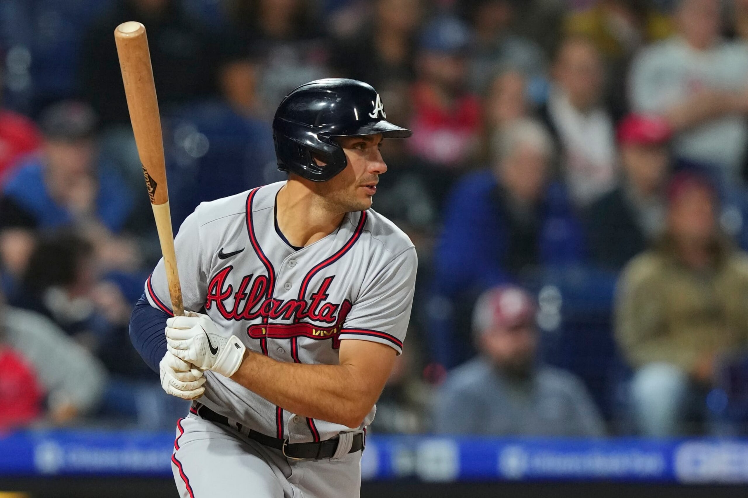 PHILADELPHIA, PA - SEPTEMBER 22: Matt Olson #28 of the Atlanta Braves bats against the Philadelphia Phillies at Citizens Bank Park on September 22, 2022 in Philadelphia, Pennsylvania. The Philadelphia Phillies defeated the Atlanta Braves 1-0. (Photo by Mitchell Leff/Getty Images)