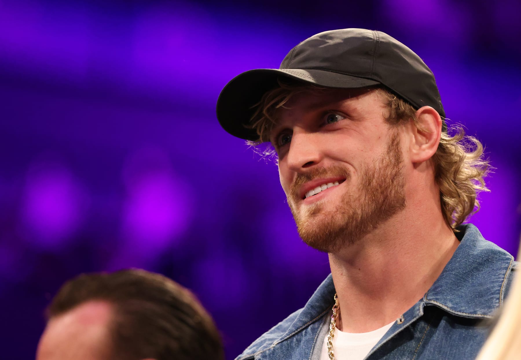 LONDON, ENGLAND - AUGUST 27: American You-tuber Logan Paul looks on at The O2 Arena on August 27, 2022 in London, England. (Photo by Luke Walker/Getty Images)