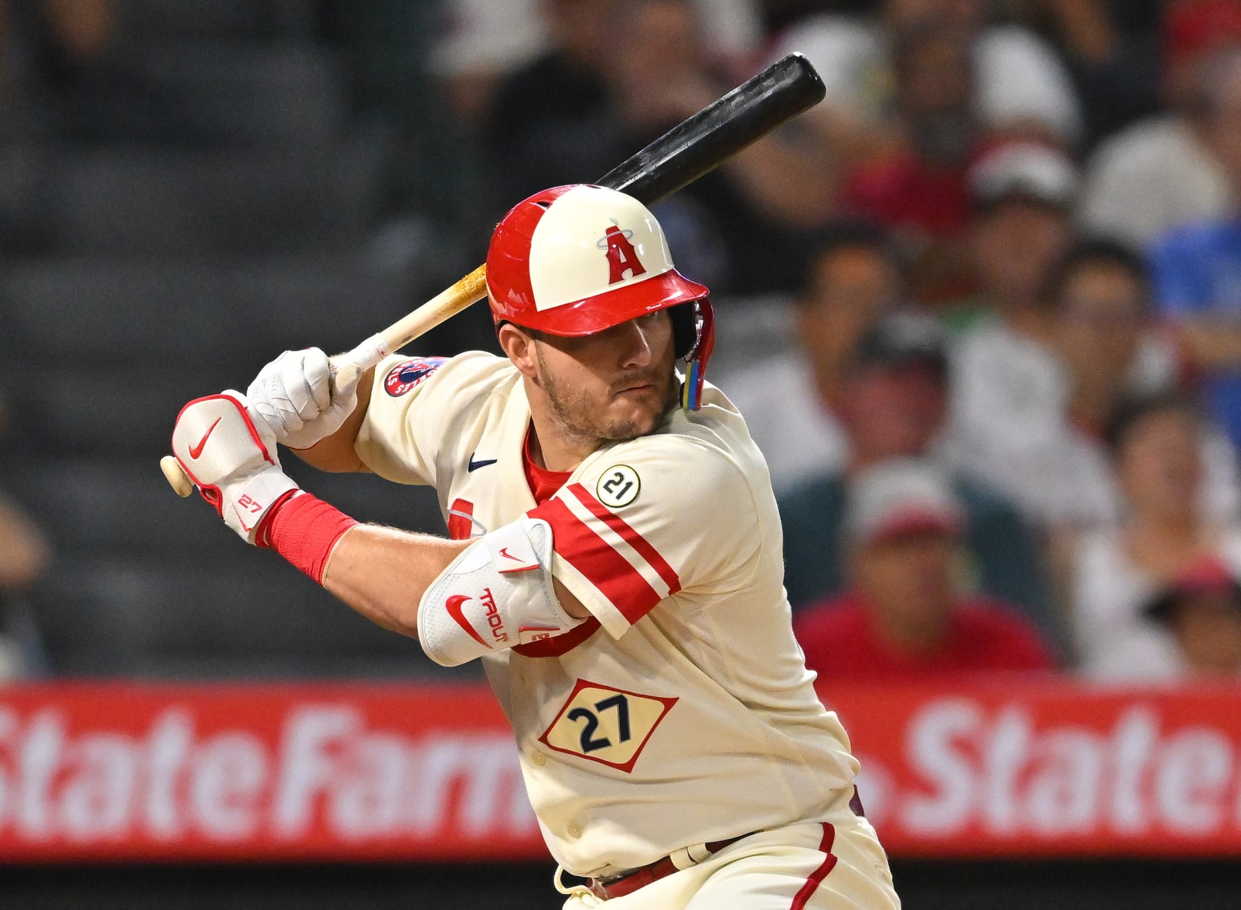 ANAHEIM, CA - SEPTEMBER 16: Mike Trout #27 of the Los Angeles Angels at bat in the game against the Seattle Mariners at Angel Stadium of Anaheim on September 16, 2022 in Anaheim, California. (Photo by Jayne Kamin-Oncea/Getty Images)