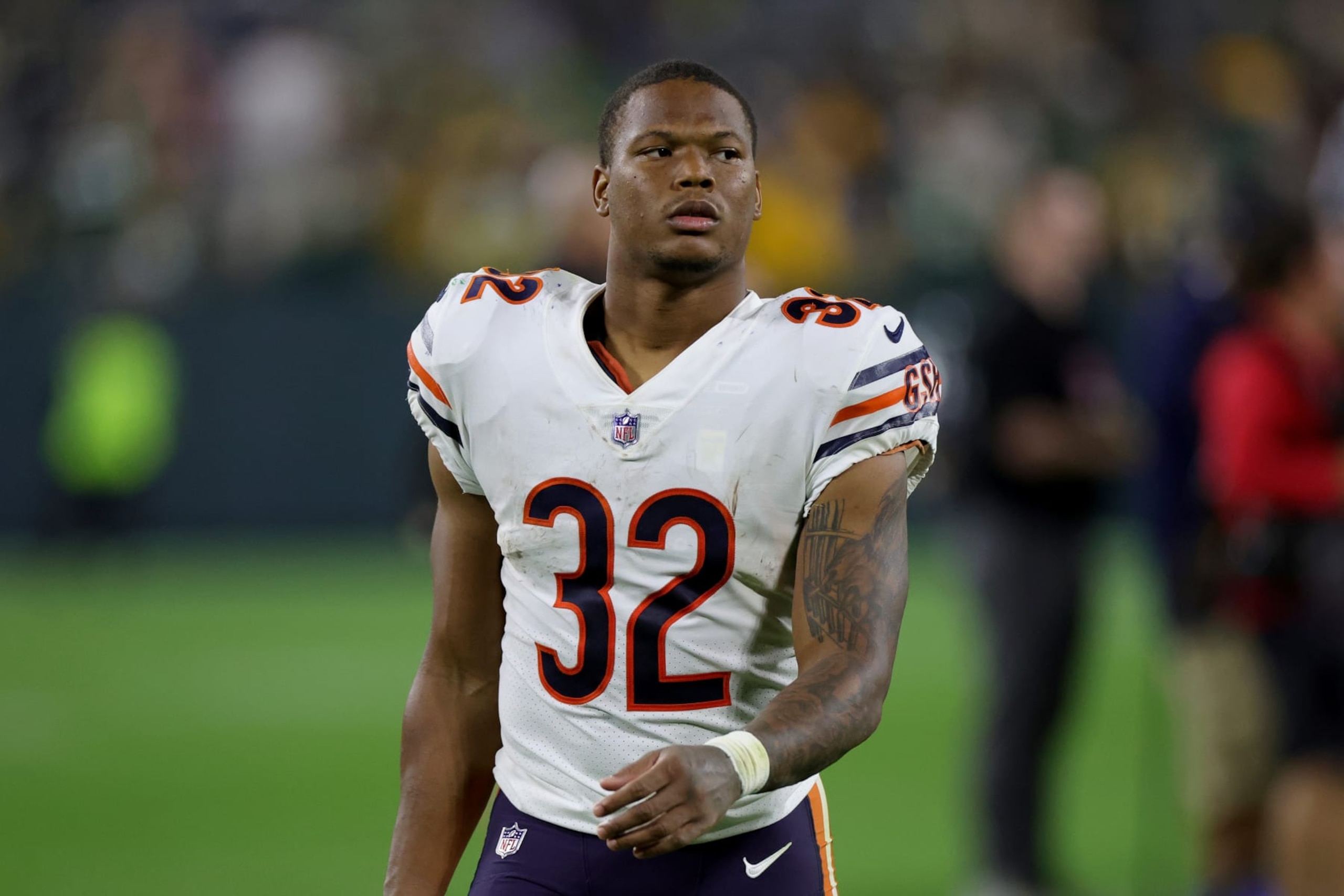 GREEN BAY, WISCONSIN - SEPTEMBER 18: David Montgomery #32 of the Chicago Bears walks off the field after a loss to the Green Bay Packers at Lambeau Field on September 18, 2022 in Green Bay, Wisconsin. (Photo by Stacy Revere/Getty Images)