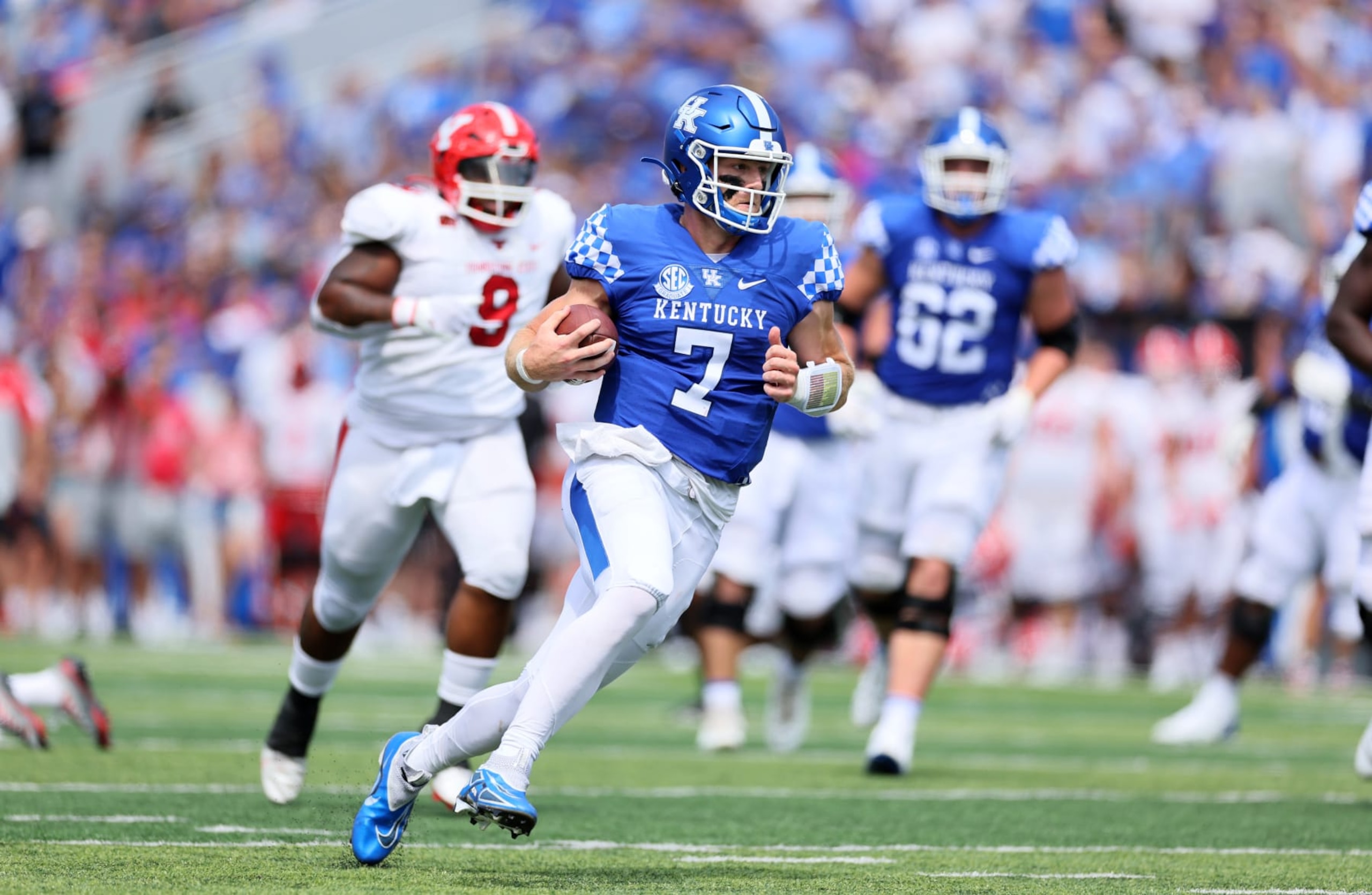 LEXINGTON, KENTUCKY - SEPTEMBER 17: Will Levis #7 of the Kentucky Wildcats runs the ball against the Youngstown Penguins at Kroger Field on September 17, 2022 in Lexington, Kentucky. (Photo by Andy Lyons/Getty Images) LEXINGTON, KENTUCKY - SEPTEMBER 17: Will Levis #7 of the Kentucky Wildcats runs the ball against the Youngstown Penguins at Kroger Field on September 17, 2022 in Lexington, Kentucky. (Photo by Andy Lyons/Getty Images)