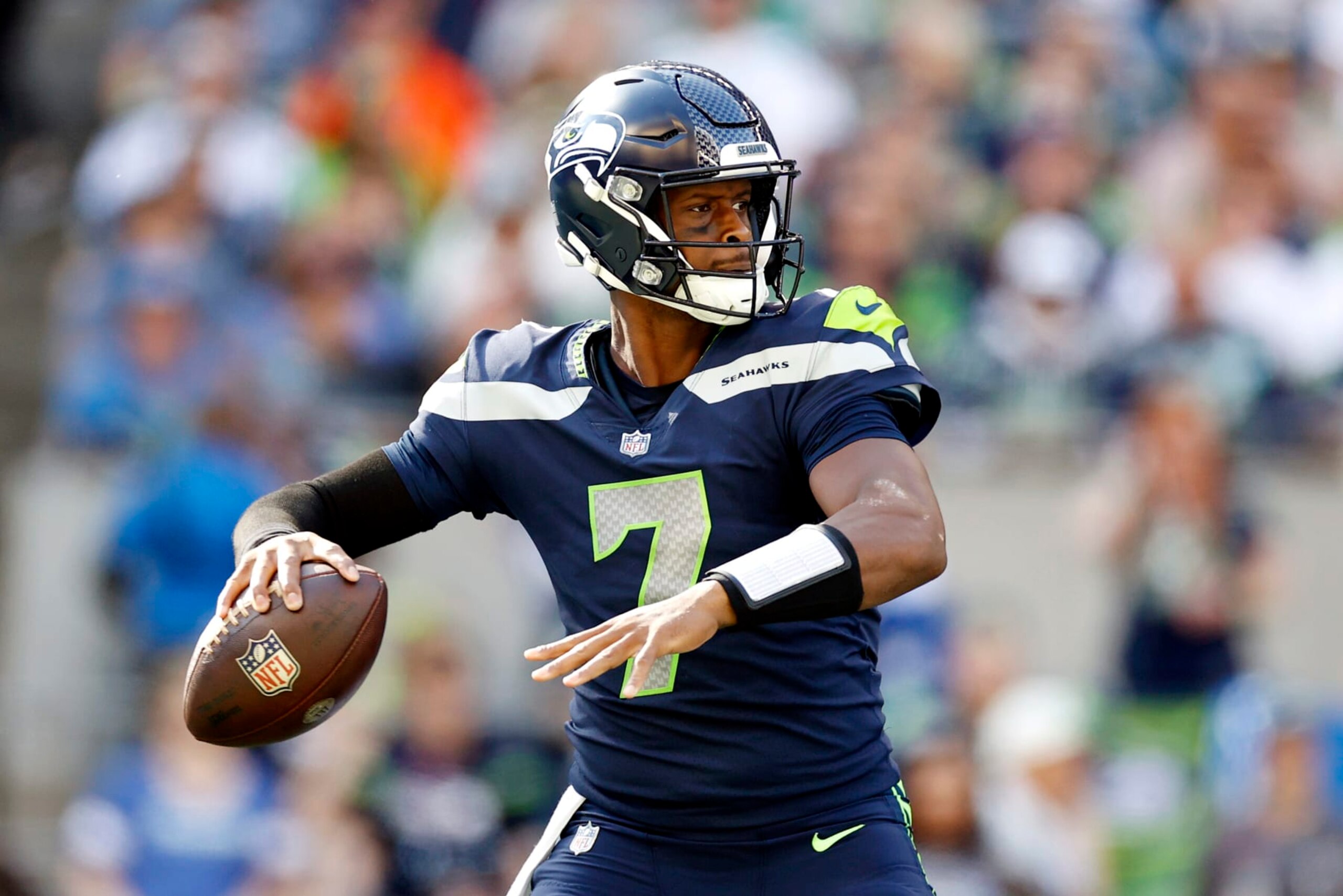 SEATTLE, WASHINGTON - SEPTEMBER 25: Geno Smith #7 of the Seattle Seahawks passes the ball against the Atlanta Falcons during the second half at Lumen Field on September 25, 2022 in Seattle, Washington. (Photo by Steph Chambers/Getty Images)