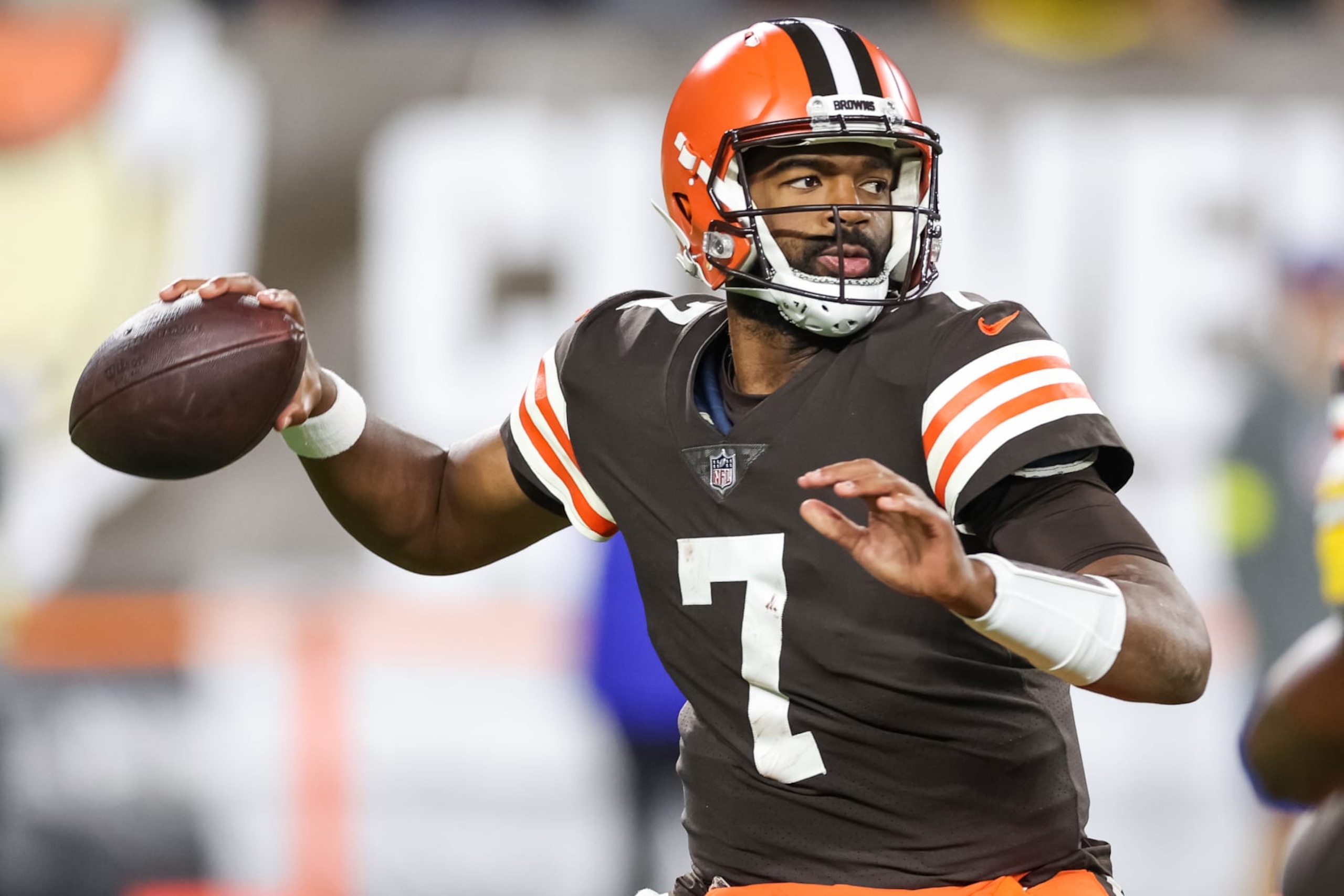 CLEVELAND, OHIO - SEPTEMBER 22: Jacoby Brissett #7 of the Cleveland Browns looks to pass during the second quarter against the Pittsburgh Steelers at FirstEnergy Stadium on September 22, 2022 in Cleveland, Ohio. (Photo by Gregory Shamus/Getty Images)
