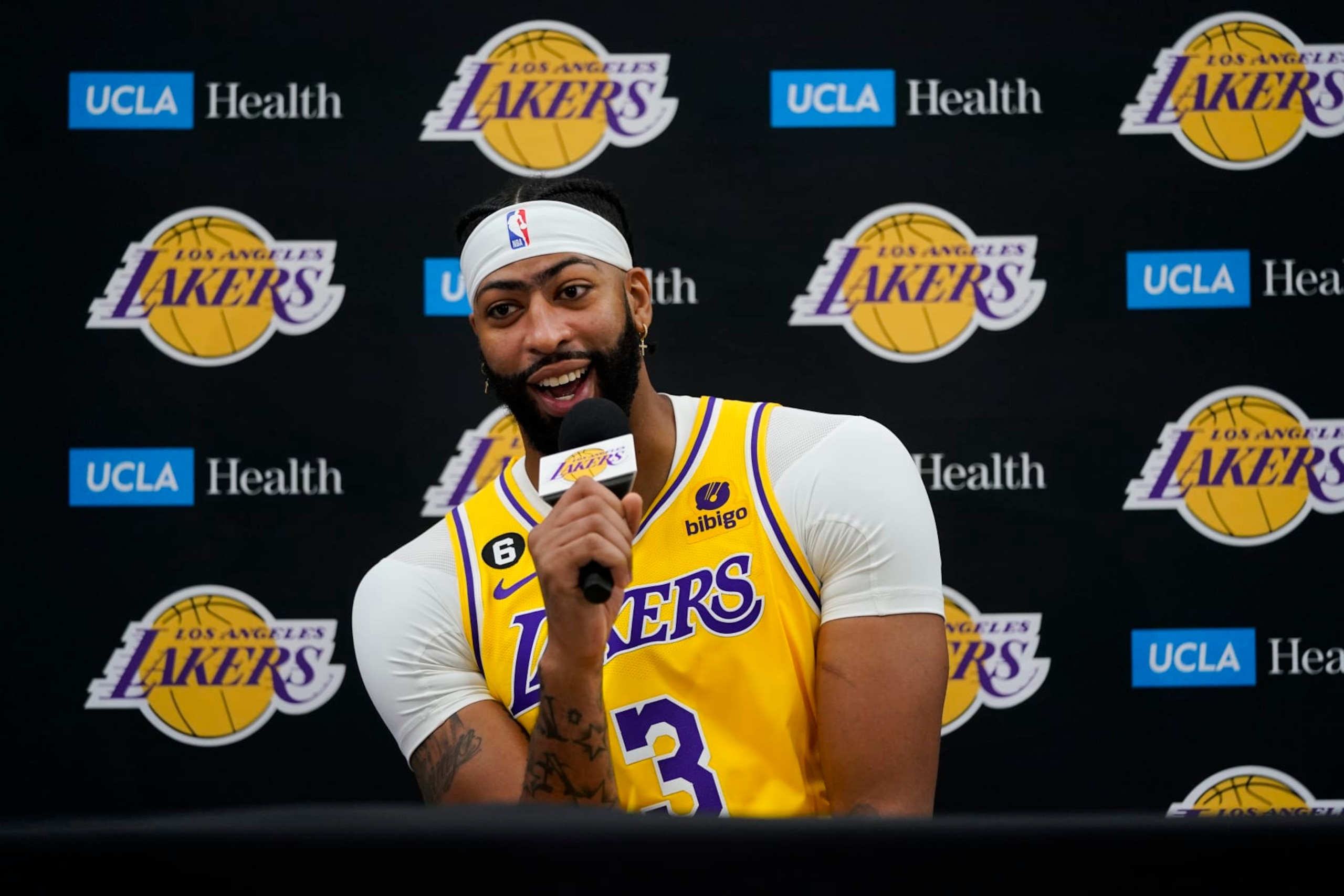 Los Angeles Lakers' Anthony Davis speaks during a news conference at the NBA basketball team's Media Day Monday, Sept. 26, 2022, in El Segundo, Calif. (AP Photo/Jae C. Hong)