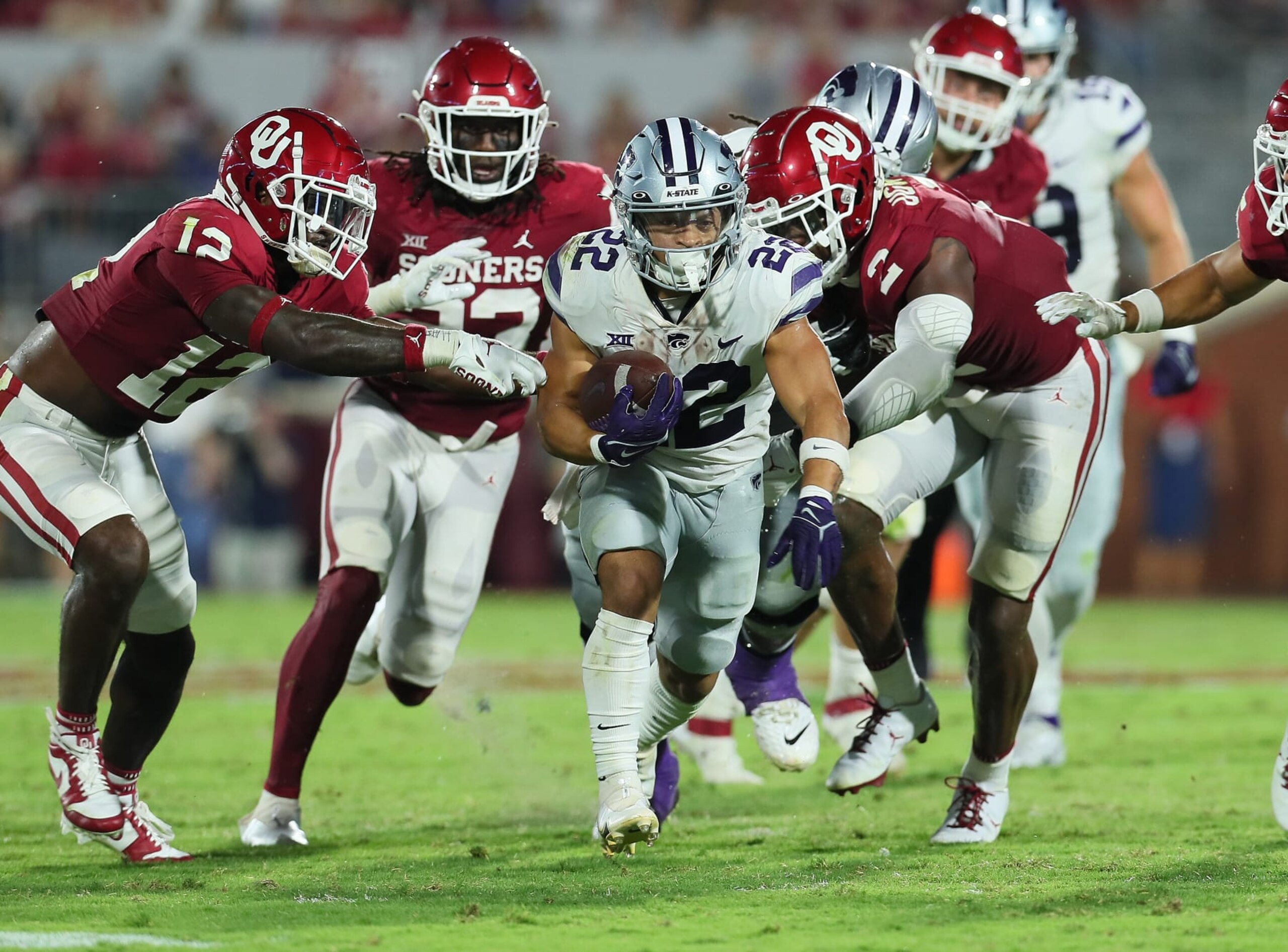 NORMAN, OK - SEPTEMBER 24: Kansas State Wildcats RB Vaughn, Deuce (22) during a game between the Oklahoma Sooners and the Kansas State Wildcats at Gaylord Memorial Stadium in Norman, Oklahoma on September 24, 2022. (Photo by David Stacy/Icon Sportswire via Getty Images)