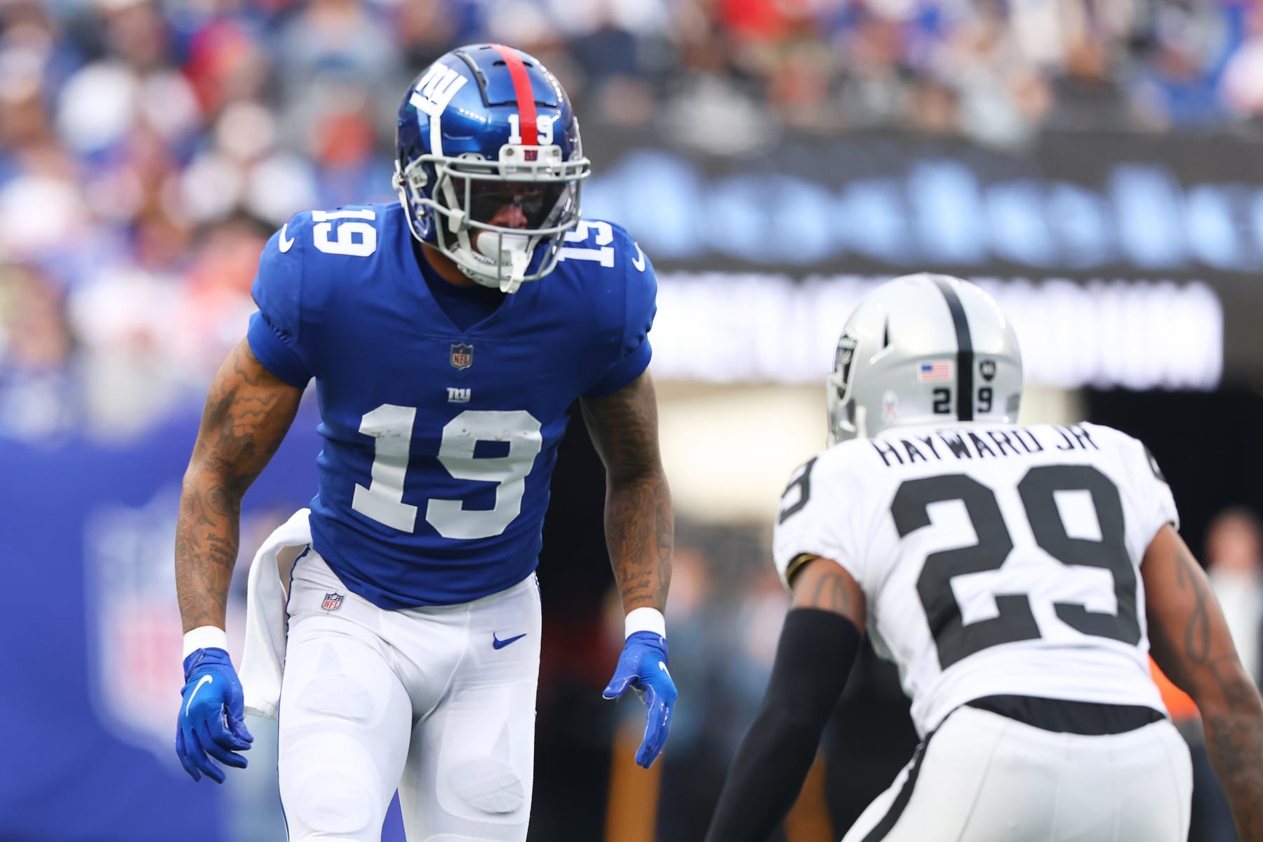 EAST RUTHERFORD, NEW JERSEY - NOVEMBER 07: (NEW YORK DAILIES OUT) Kenny Golladay #19 of the New York Giants in action against the Las Vegas Raiders at MetLife Stadium on November 07, 2021 in East Rutherford, New Jersey. New York Giants defeated the Las Vegas Raiders 23-16. (Photo by Mike Stobe/Getty Images)