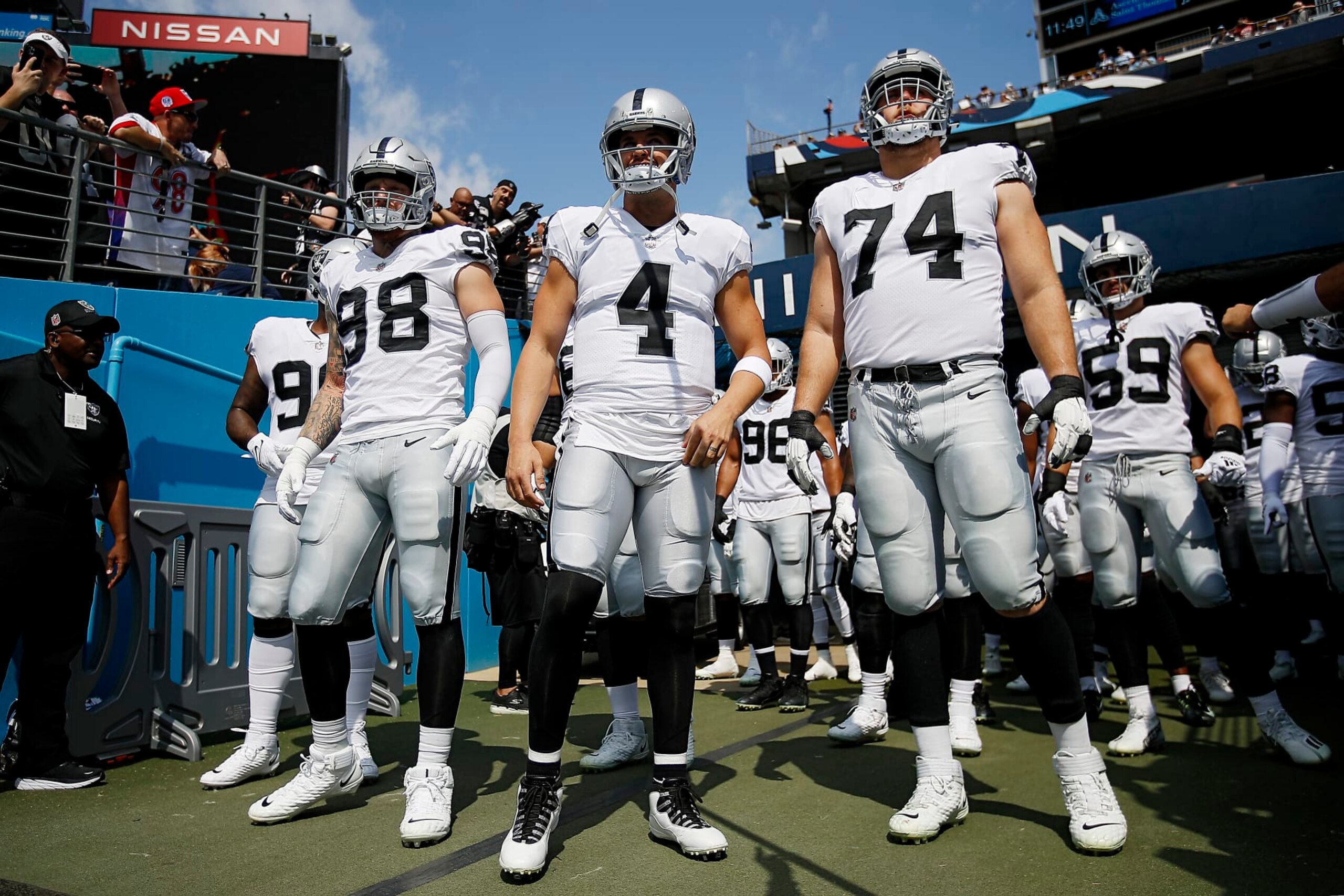 NASHVILLE, TENNESSEE - SEPTEMBER 25: Derek Carr #4 of the Las Vegas Raiders waits in the tunnel to be introduced before the game against the Tennessee Titans at Nissan Stadium on September 25, 2022 in Nashville, Tennessee. (Photo by Silas Walker/Getty Images) NASHVILLE, TENNESSEE - SEPTEMBER 25: Derek Carr #4 of the Las Vegas Raiders waits in the tunnel to be introduced before the game against the Tennessee Titans at Nissan Stadium on September 25, 2022 in Nashville, Tennessee. (Photo by Silas Walker/Getty Images)
