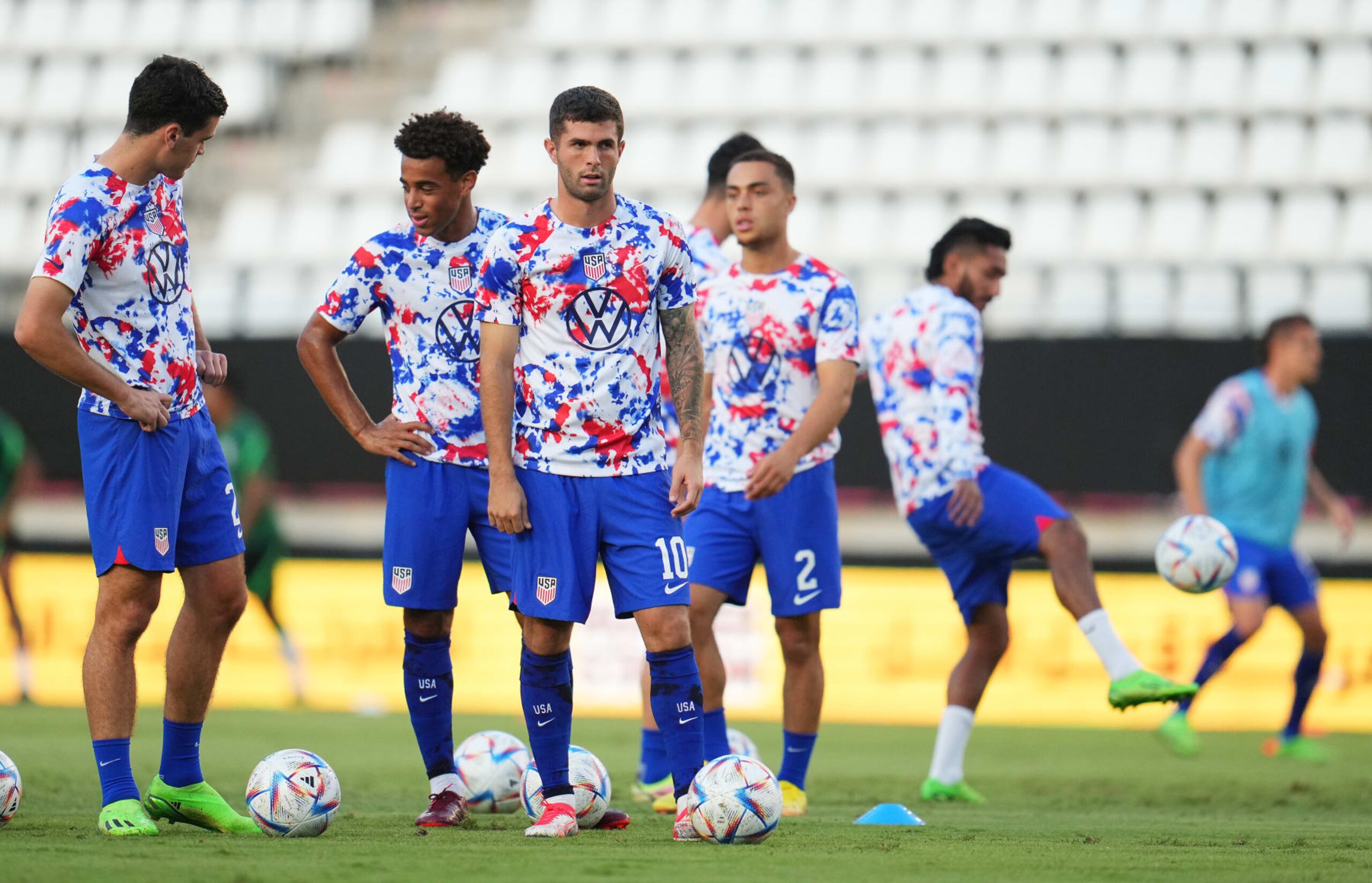 MURCIA, SPAIN - SEPTEMBER 27: Christian Pulisic of The United States warms up prior to kick off of the International Friendly match between Saudi Arabia and United States at Estadio Nueva Condomina on September 27, 2022 in Murcia, Spain. (Photo by Aitor Alcalde/Getty Images)