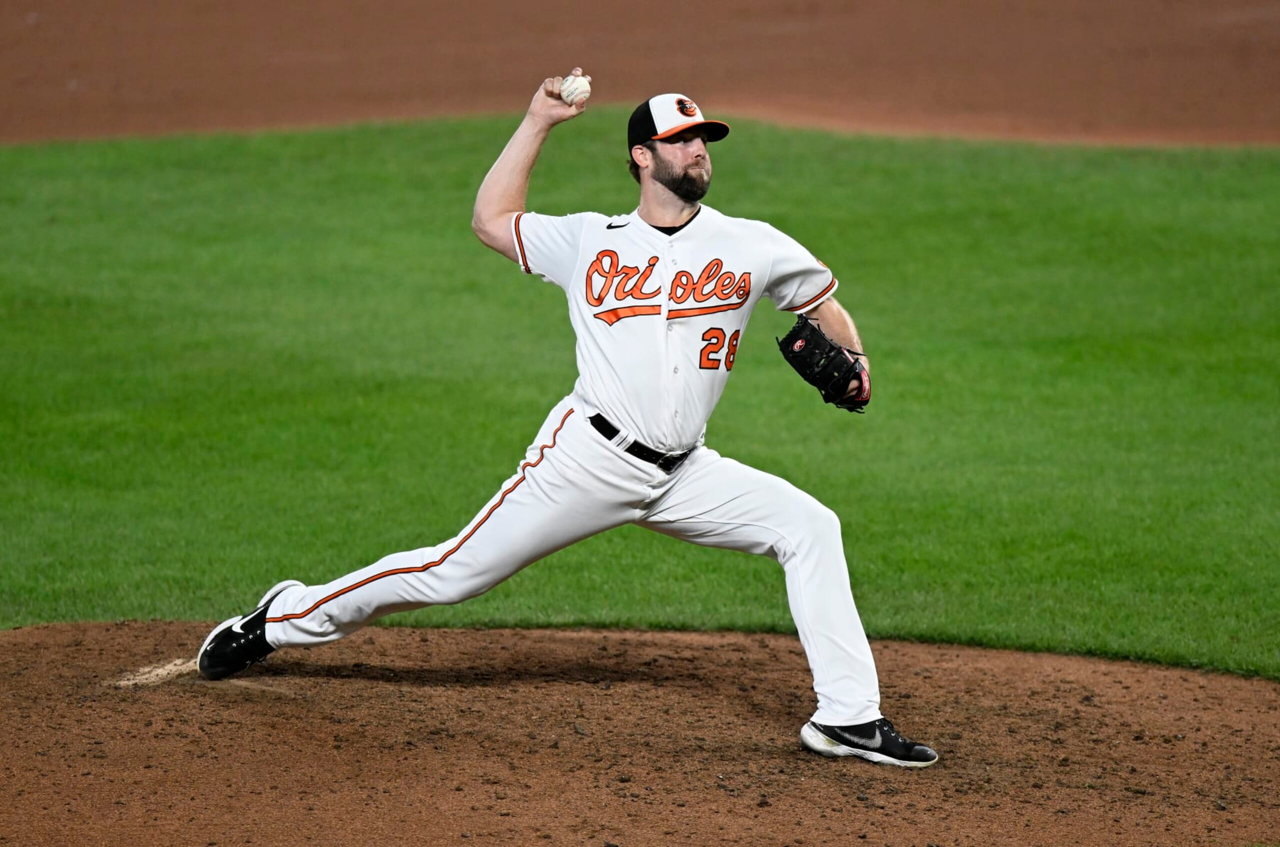 BALTIMORE, MARYLAND - SEPTEMBER 21: Jordan Lyles #28 of the Baltimore Orioles pitches against the Detroit Tigers at Oriole Park at Camden Yards on September 21, 2022 in Baltimore, Maryland. (Photo by G Fiume/Getty Images)