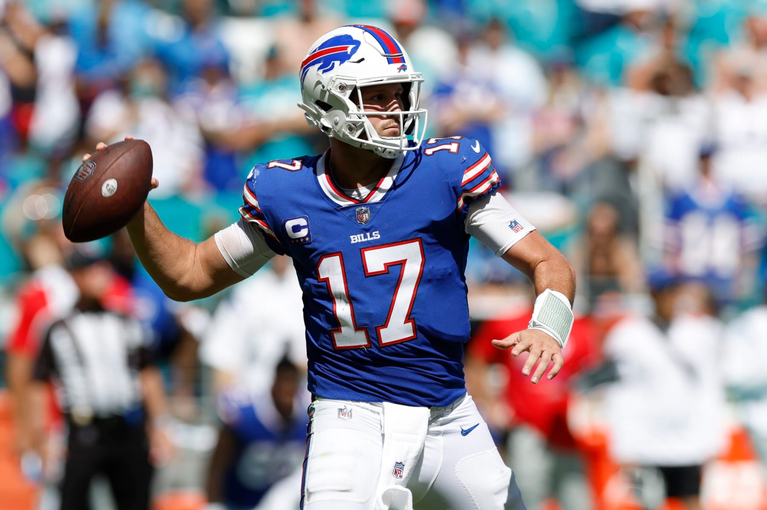 MIAMI GARDENS, FL - SEPTEMBER 25: Buffalo Bills quarterback Josh Allen (17) throws a pass during the game between the Buffalo Bills and the Miami Dolphins on September 25, 2022 at Hard Rock Stadium in Miami Gardens, Fl. (Photo by David Rosenblum/Icon Sportswire via Getty Images)