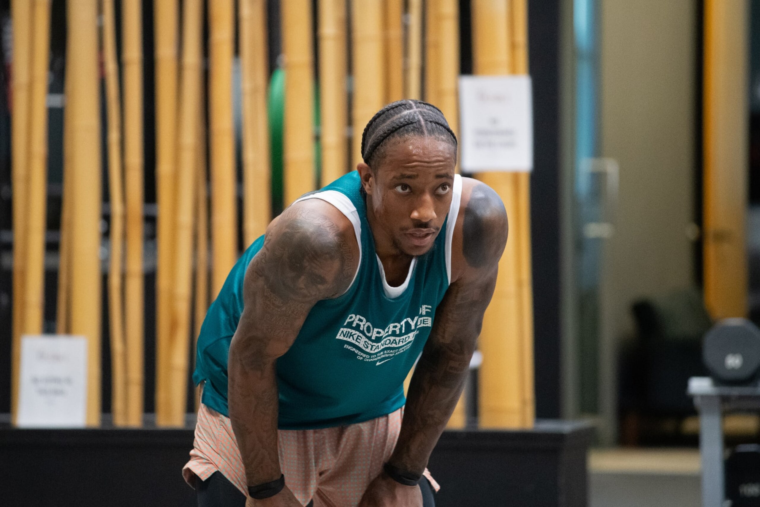 LOS ANGELES, CA - AUGUST 16: A behind the scenes photo of a DeMar DeRozan #11 of the Chicago Bulls workout on August 16, 2022 in Los Angeles, California. NOTE TO USER: User expressly acknowledges and agrees that, by downloading and/or using this Photograph, user is consenting to the terms and conditions of the Getty Images License Agreement. Mandatory Copyright Notice: Copyright 2022 NBAE (Photo by Adam Pantozzi/NBAE via Getty Images)