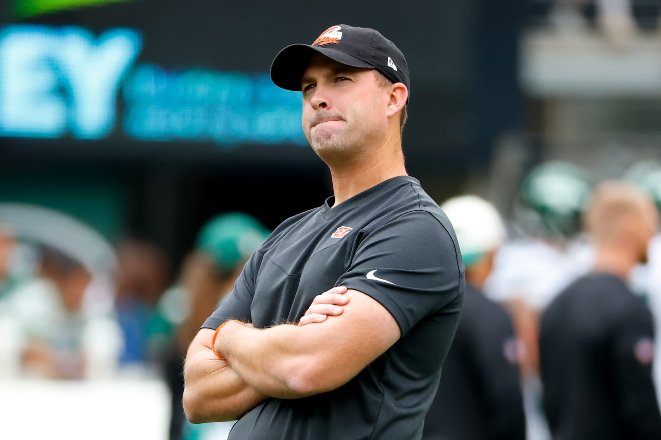 EAST RUTHERFORD, NJ - SEPTEMBER 25:   Cincinnati Bengals head coach Zac Taylor prior to the National Football League game between the New York Jets and the Cincinnati Bengals on September 25, 2022 at MetLife Stadium in East Rutherford, New Jersey.  (Photo by Rich Graessle/Icon Sportswire via Getty Images)