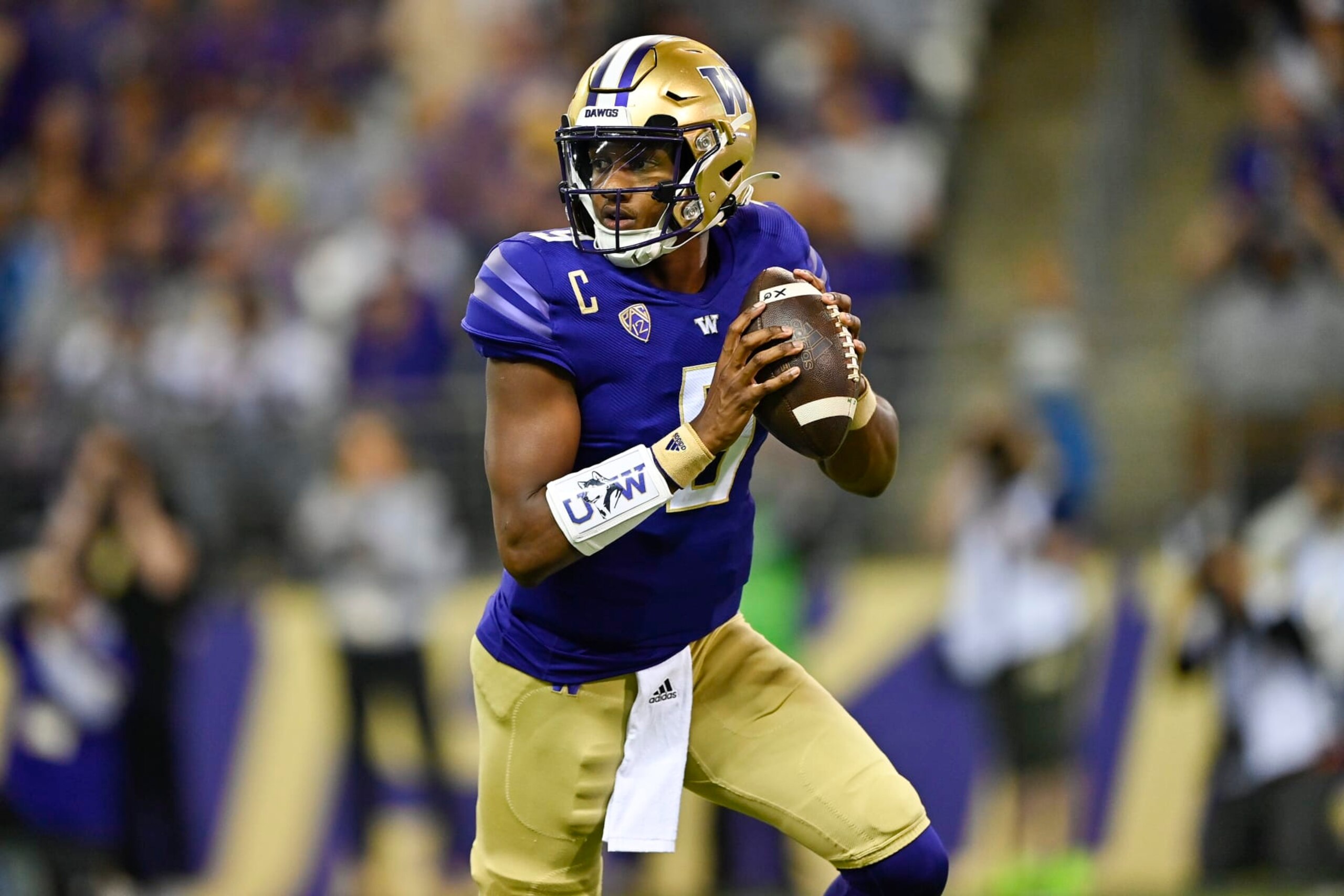 SEATTLE, WASHINGTON - SEPTEMBER 24: Michael Penix Jr. #9 of the Washington Huskies stands in the pocket during the second quarter of the game against the Stanford Cardinal at Husky Stadium on September 24, 2022 in Seattle, Washington. (Photo by Alika Jenner/Getty Images)