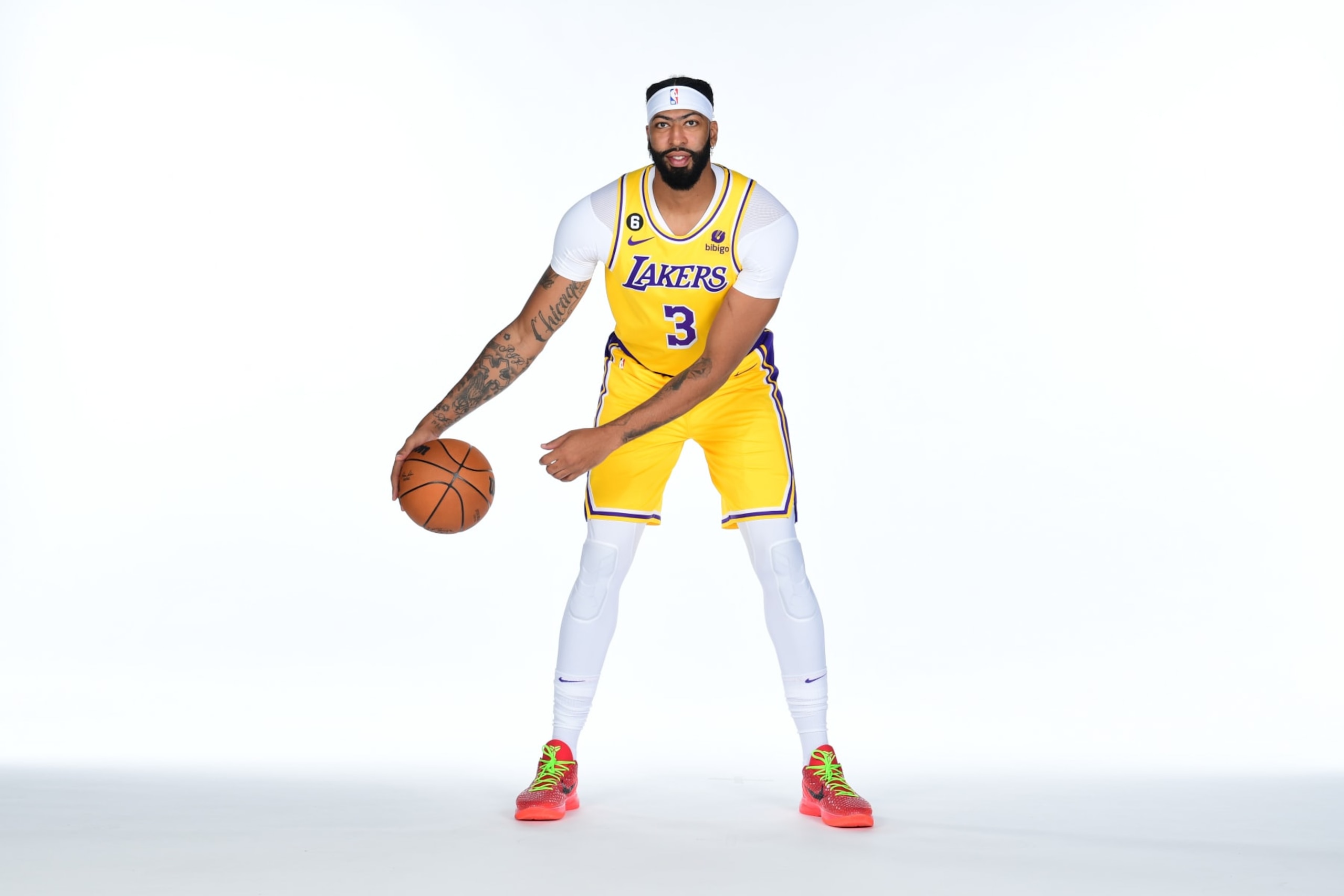 EL SEGUNDO, CA - SEPTEMBER 26: Anthony Davis #3 of the Los Angeles Lakers poses for a photo during NBA Media day at UCLA Health Training Center on September 26, 2022 in El Segundo, California. NOTE TO USER: User expressly acknowledges and agrees that, by downloading and/or using this Photograph, user is consenting to the terms and conditions of the Getty Images License Agreement. Mandatory Copyright Notice: Copyright 2022 NBAE (Photo by Adam Pantozzi/NBAE via Getty Images)