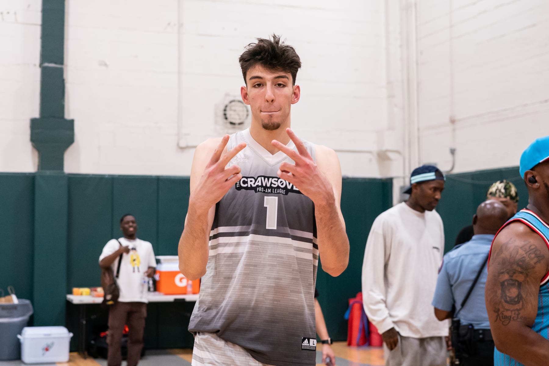 SEATTLE, WASHINGTON - AUGUST 20: Chet Holmgren poses before the CrawsOver Pro-Am game at Seattle Pacific University on August 20, 2022 in Seattle, Washington. (Photo by Cassy Athena/Getty Images)