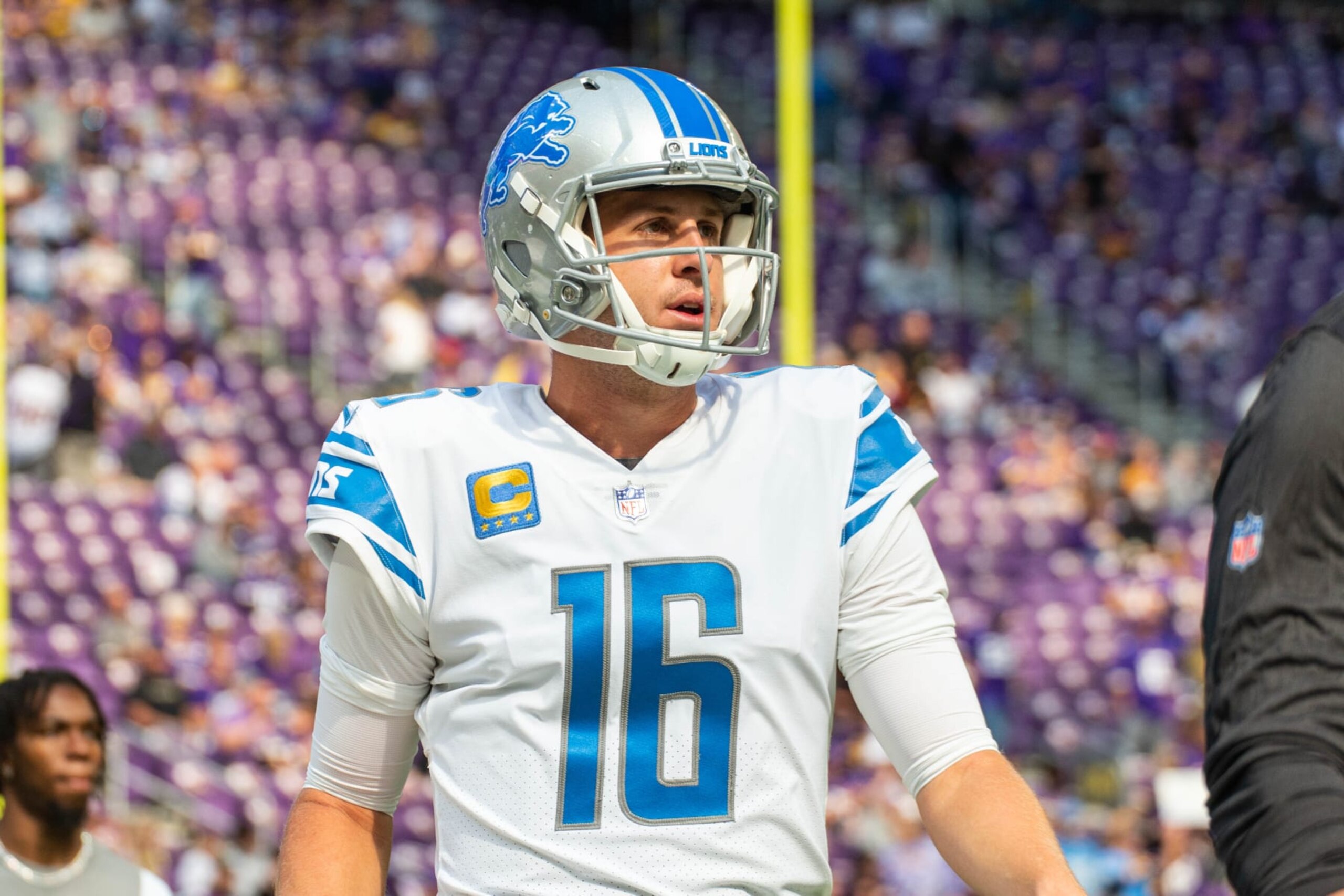 MINNEAPOLIS, MN - SEPTEMBER 25: Detroit Lions Quarterback Jared Goff (16) looks on before the NFL game between the Detroit Lions and the Minnesota Vikings on September 25th, 2022, at U.S. Bank Stadium in Minneapolis, MN. (Photo by Bailey Hillesheim/Icon Sportswire via Getty Images)