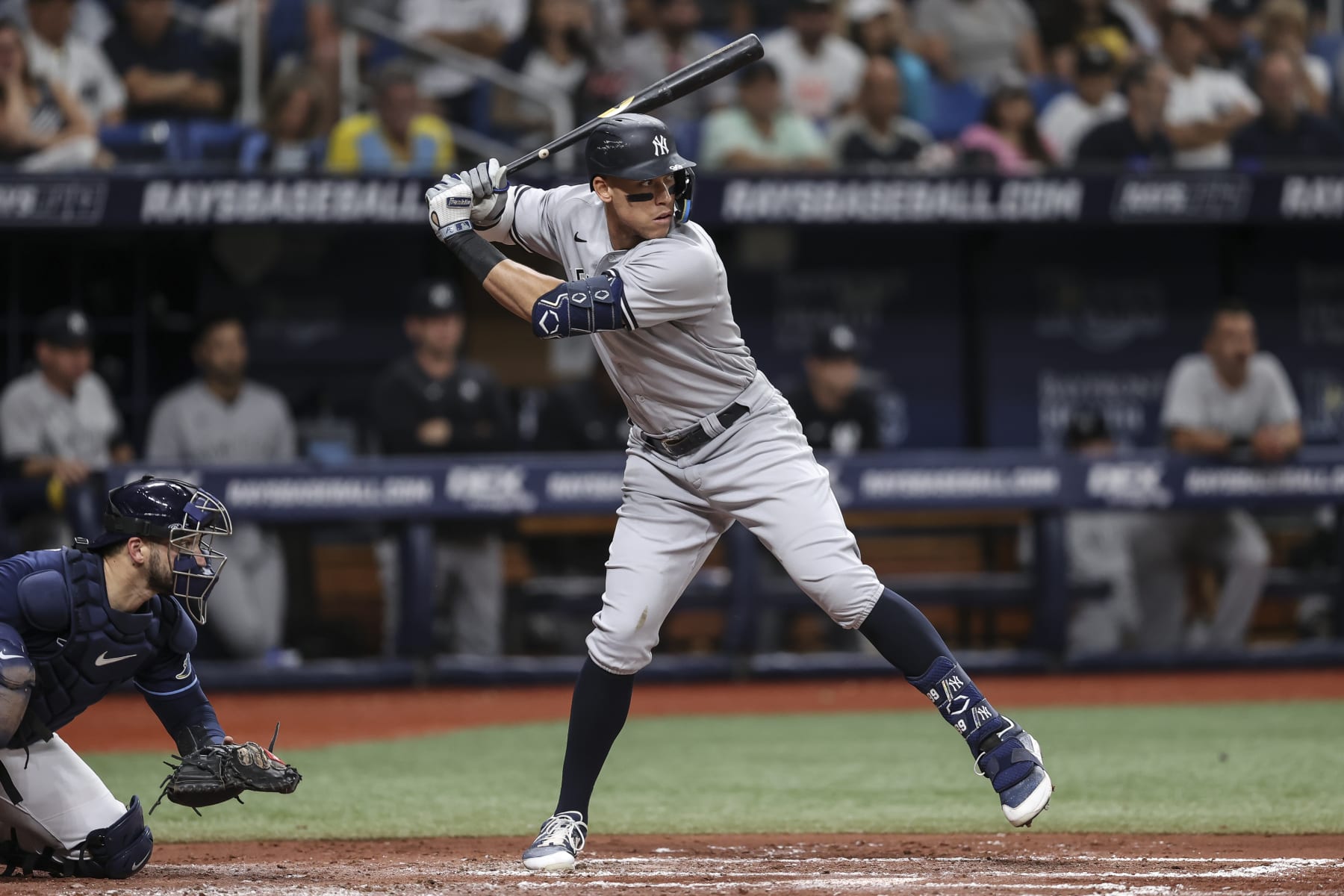 ST. PETERSBURG, FL - MAY 26: New York Yankees right fielder Aaron Judge (99) at bat during the MLB regular season game between the New York Yankees and the Tampa Bay Rays on May 26, 2022, at Tropicana Field in St. Petersburg, FL. (Photo by Mark LoMoglio/Icon Sportswire via Getty Images)