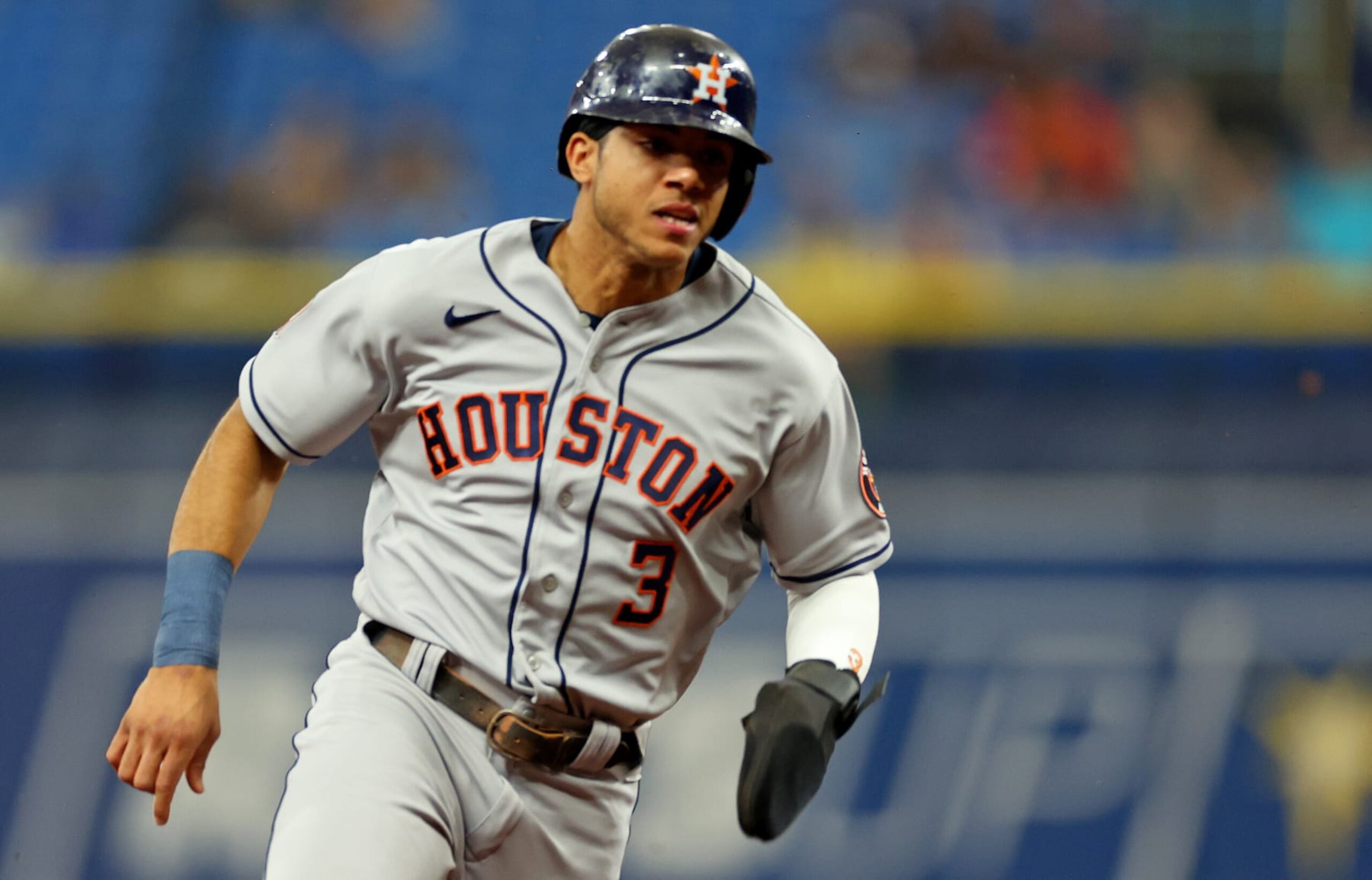 ST PETERSBURG, FLORIDA - SEPTEMBER 20: Jeremy Pena #3 of the Houston Astros runs to third in the first inning during a game against the Tampa Bay Rays at Tropicana Field on September 20, 2022 in St Petersburg, Florida. (Photo by Mike Ehrmann/Getty Images)