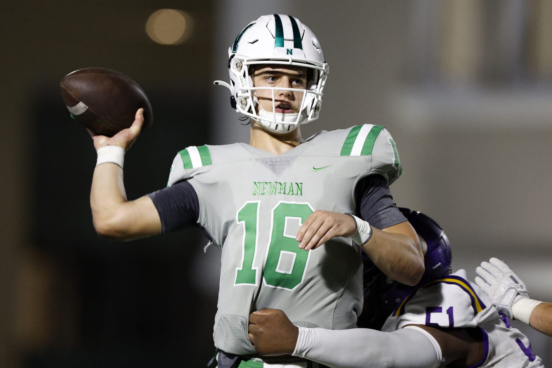 Arch Manning Breaks Peyton, Eli's High School Passing TD, Yards Records, image size:1800x1200