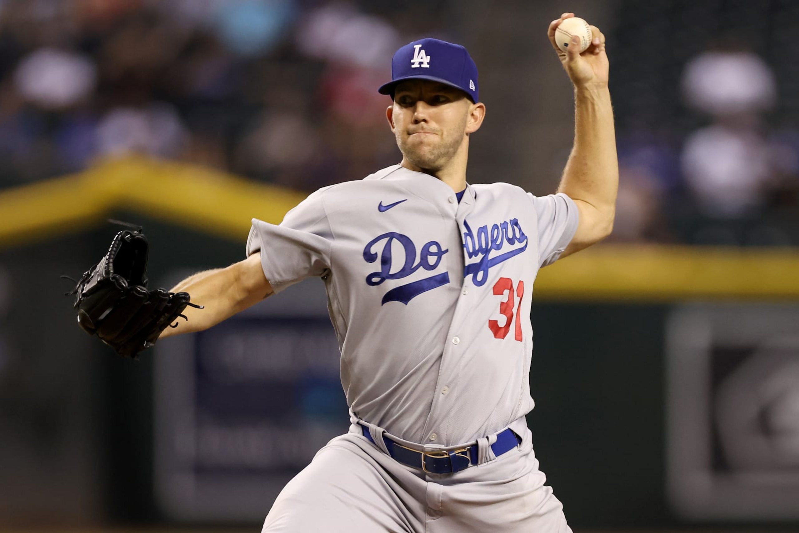 PHOENIX, ARIZONA - SEPTEMBER 12: Tyler Anderson #31 of the Los Angeles Dodgers pitches against the Arizona Diamondbacks in the first inning at Chase Field on September 12, 2022 in Phoenix, Arizona. (Photo by Christian Petersen/Getty Images)