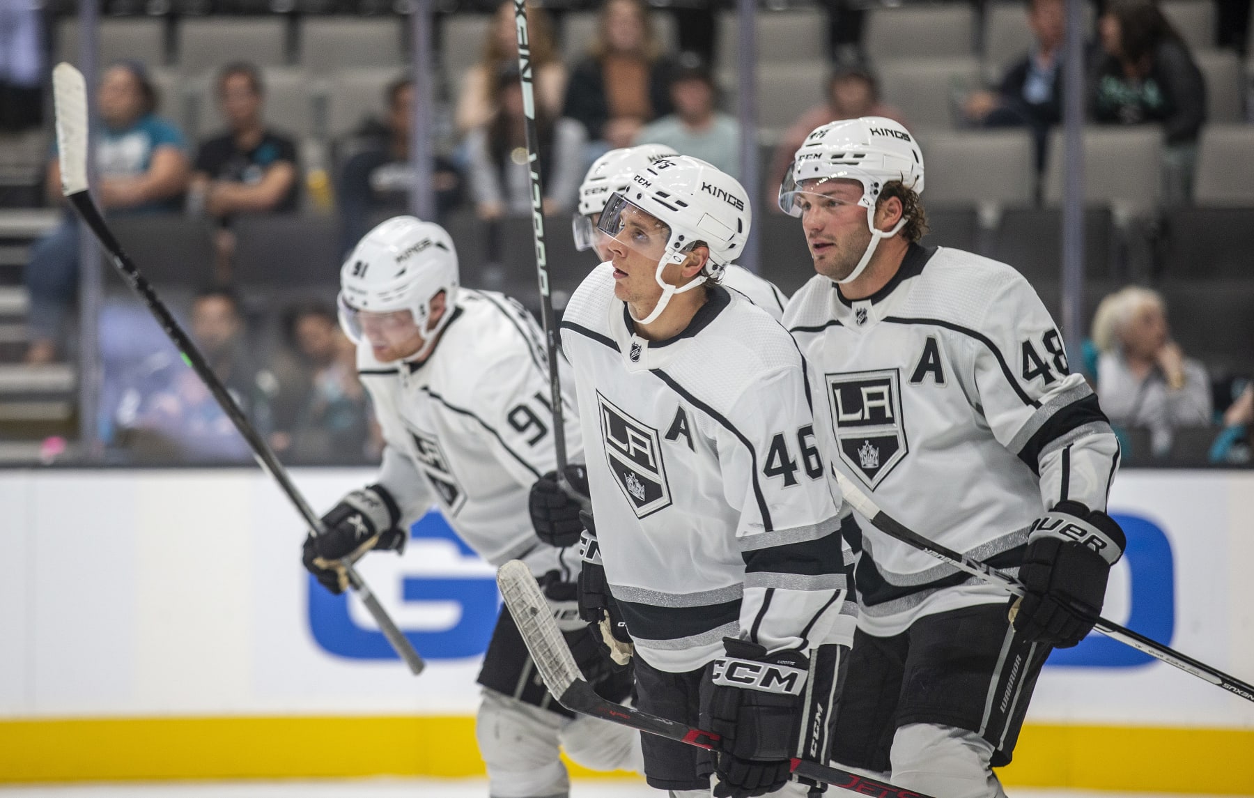 SAN JOSE, CA - SEPTEMBER 25: Los Angeles Kings Center Blake Lizotte (46) skates back to his bench after scoring the equalizing goal during the third period of a preseason NHL hockey game between the Los Angeles Kings and the San Jose Sharks on September 25, 2022, at SAP Center, in San Jose, CA. (Photo by Tony Ding/Icon Sportswire via Getty Images)
