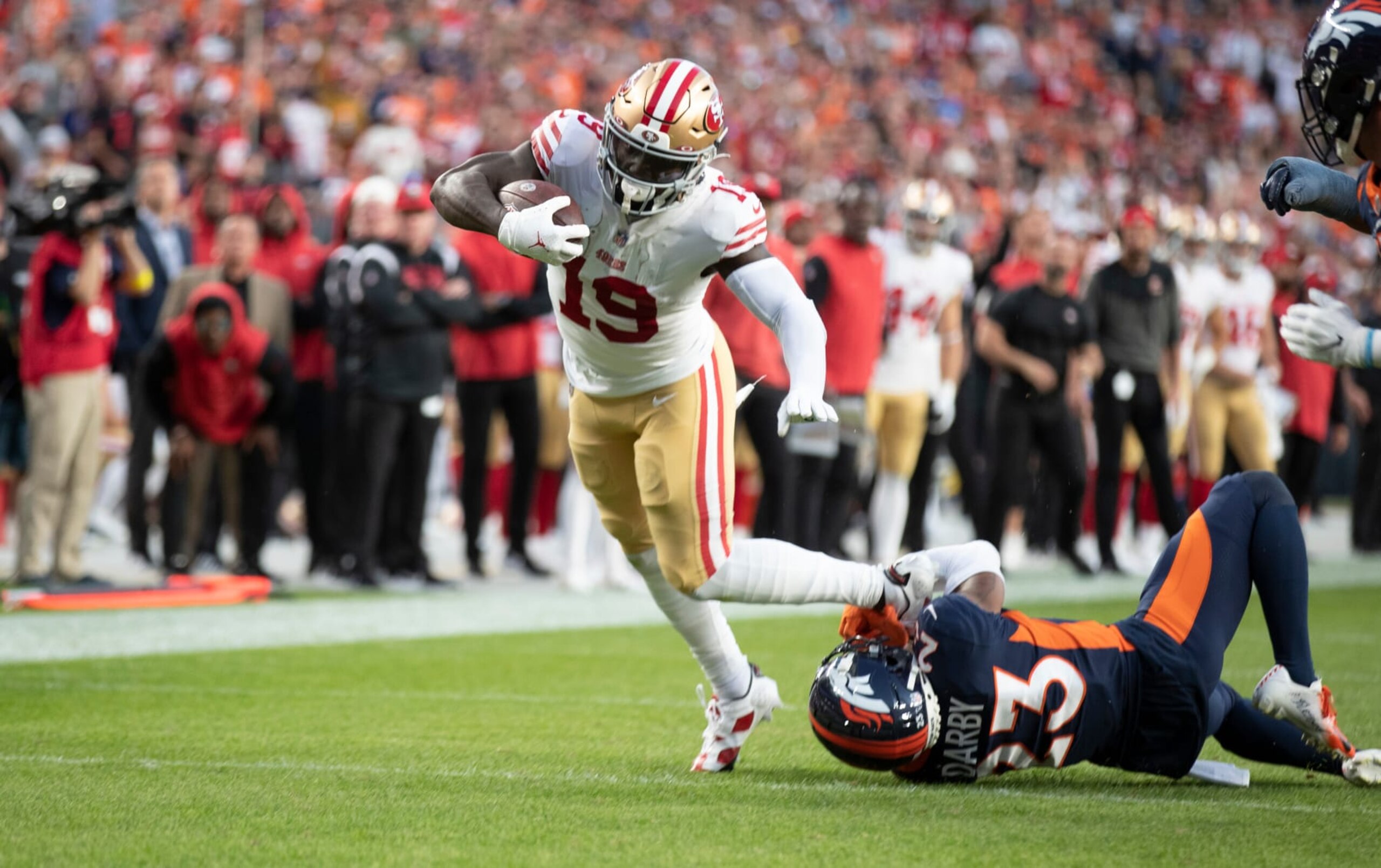 DENVER, CO - SEPTEMBER 25: Deebo Samuel #19 of the San Francisco 49ers rushes during the game against the Denver Broncos at Empower Field At Mile High on September 25, 2022 in Denver, Colorado. The Broncos defeated the 49ers 11-10. (Photo by Michael Zagaris/San Francisco 49ers/Getty Images)