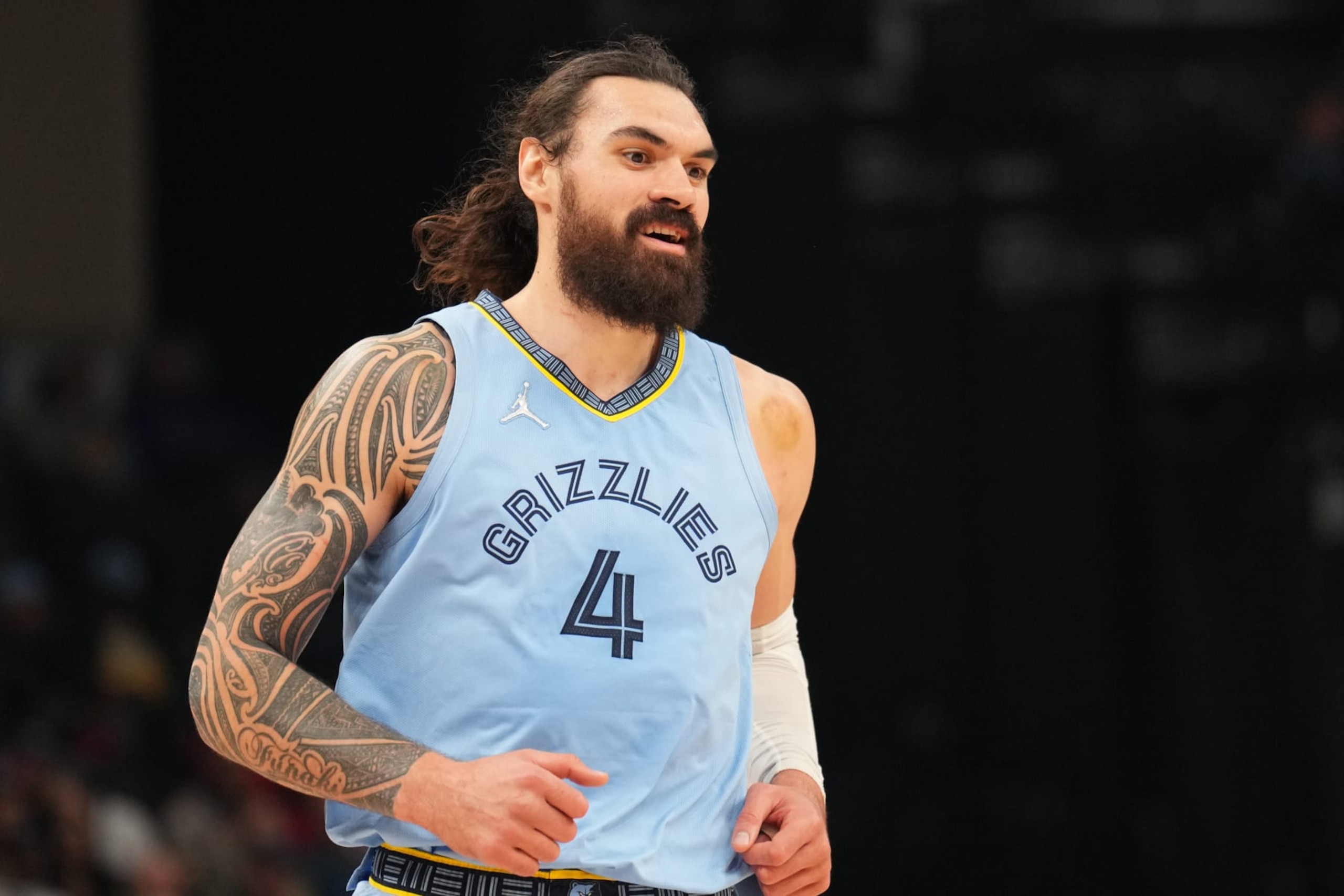 MEMPHIS, TN - MARCH 28: Steven Adams #4 of the Memphis Grizzlies reacts during a game against the Golden State Warriors on March 28, 2022 at FedExForum in Memphis, Tennessee. NOTE TO USER: User expressly acknowledges and agrees that, by downloading and/or using this Photograph, user is consenting to the terms and conditions of the Getty Images License Agreement. Mandatory Copyright Notice: Copyright 2022 NBAE (Photo by Jesse D. Garrabrant/NBAE via Getty Images) MEMPHIS, TN - MARCH 28: Steven Adams #4 of the Memphis Grizzlies reacts during a game against the Golden State Warriors on March 28, 2022 at FedExForum in Memphis, Tennessee. NOTE TO USER: User expressly acknowledges and agrees that, by downloading and/or using this Photograph, user is consenting to the terms and conditions of the Getty Images License Agreement. Mandatory Copyright Notice: Copyright 2022 NBAE (Photo by Jesse D. Garrabrant/NBAE via Getty Images)