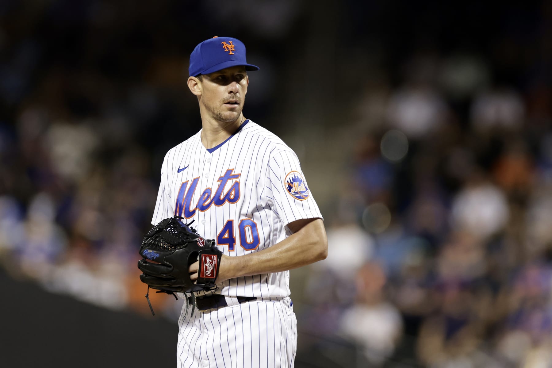 NEW YORK, NY - SEPTEMBER 17: Chris Bassitt #40 of the New York Mets pitches during the third inning against the Pittsburgh Pirates at Citi Field on September 17, 2022 in the Queens borough of New York City. (Photo by Adam Hunger/Getty Images)