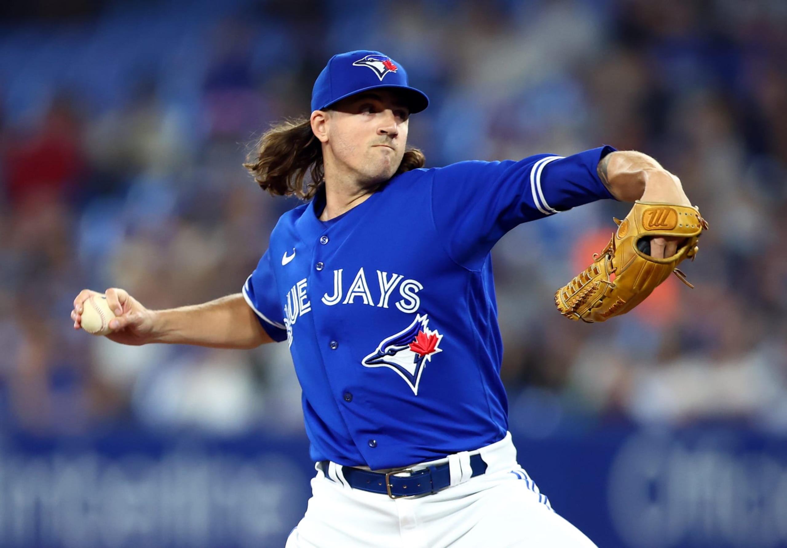 TORONTO, ON - SEPTEMBER 26:  Kevin Gausman #34 of the Toronto Blue Jays delivers a pitch in the first inning against the New York Yankees at Rogers Centre on September 26, 2022 in Toronto, Ontario, Canada.  (Photo by Vaughn Ridley/Getty Images)