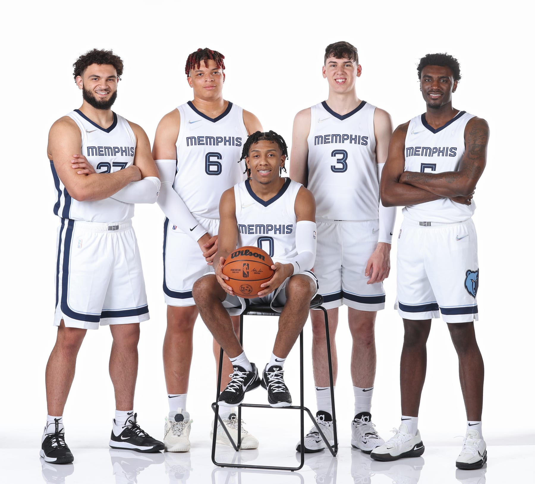 MEMPHIS, TN - JUNE 24: David Roddy, Kenny Lofton Jr, Kennedy Chandler, Jake LaRavia, and Vince Williams Jr. of the Memphis Grizzlies pose for a portrait after being drafted to the Memphis Grizzlies on June 24, 2022 at FedExForum in Memphis, Tennessee. NOTE TO USER: User expressly acknowledges and agrees that, by downloading and or using this photograph, User is consenting to the terms and conditions of the Getty Images License Agreement. Mandatory Copyright Notice: Copyright 2022 NBAE (Photo by Joe Murphy/NBAE via Getty Images)