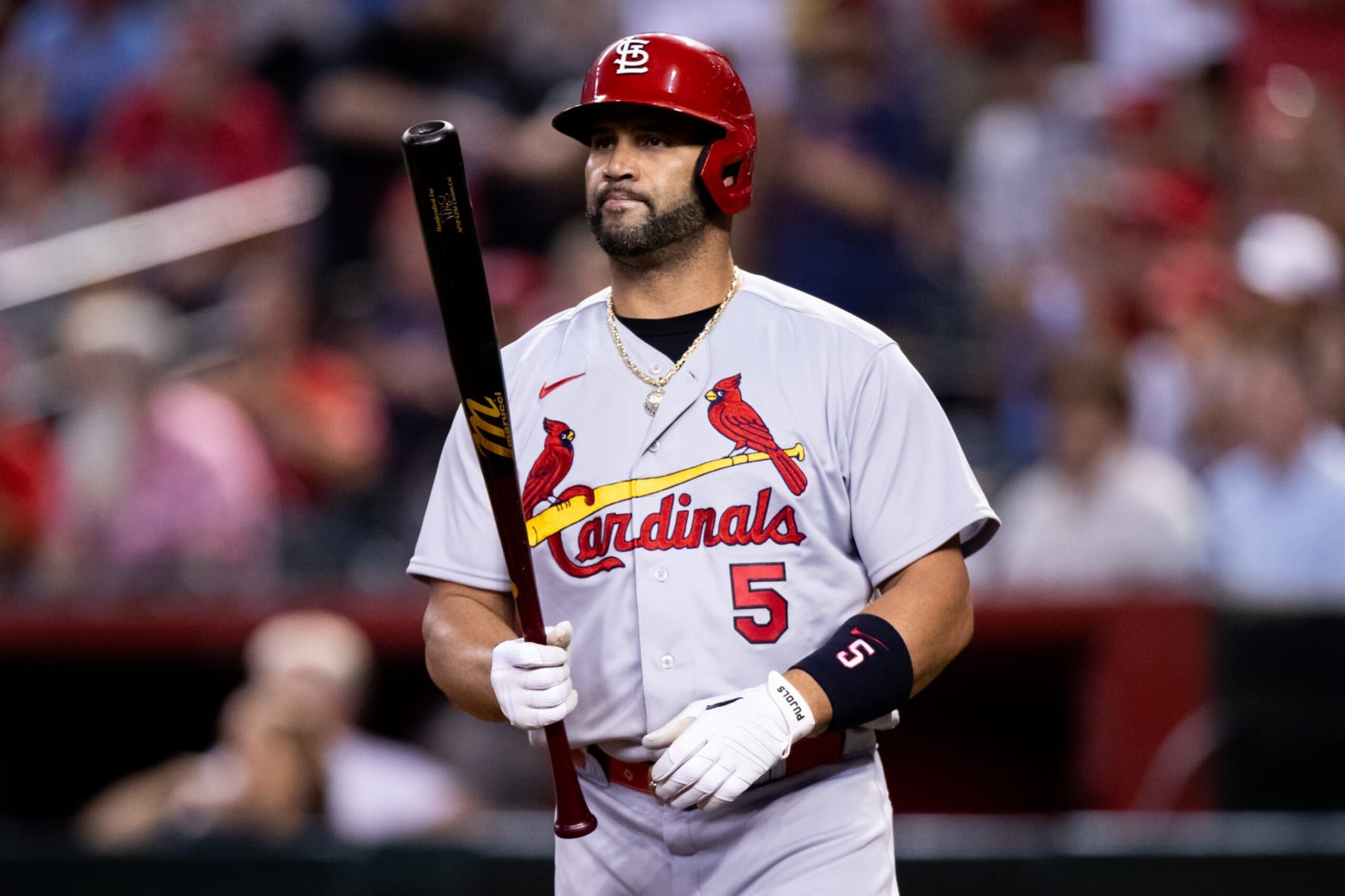 PHOENIX, AZ - AUGUST 19: St. Louis Cardinals Infielder Albert Pujols (5) steps up to the plate during a MLB game between the St. Louis Cardinals and the Arizona Diamondbacks on August 19, 2022, at Chase Field in Phoenix, AZ. (Photo by Zac BonDurant/Icon Sportswire via Getty Images)