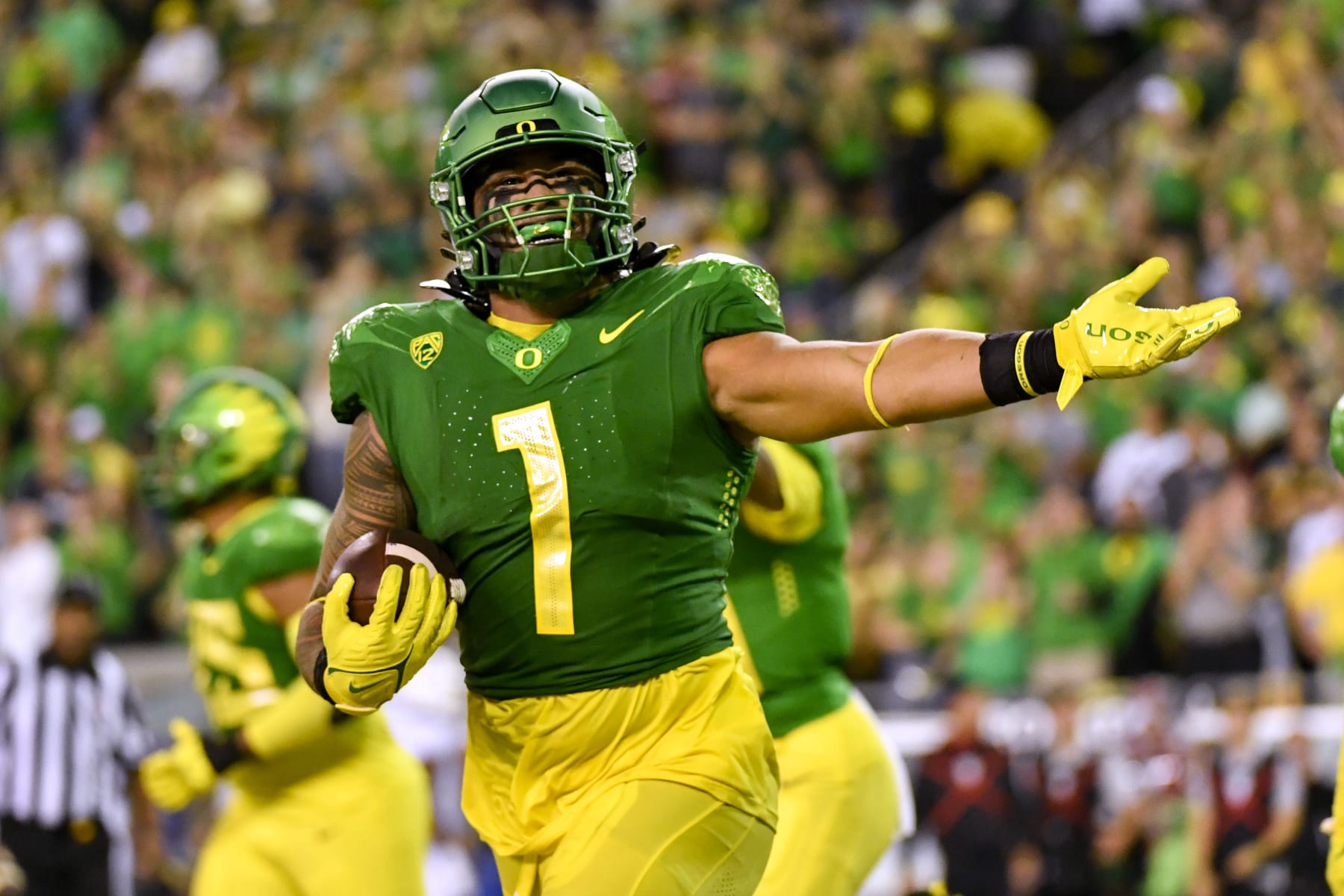 Oregon linebacker Noah Sewell (1) celebrates after recovering a Stanford fumble during the first half of an NCAA college football game Saturday, Oct. 1, 2022, in Eugene, Ore. (AP Photo/Andy Nelson)