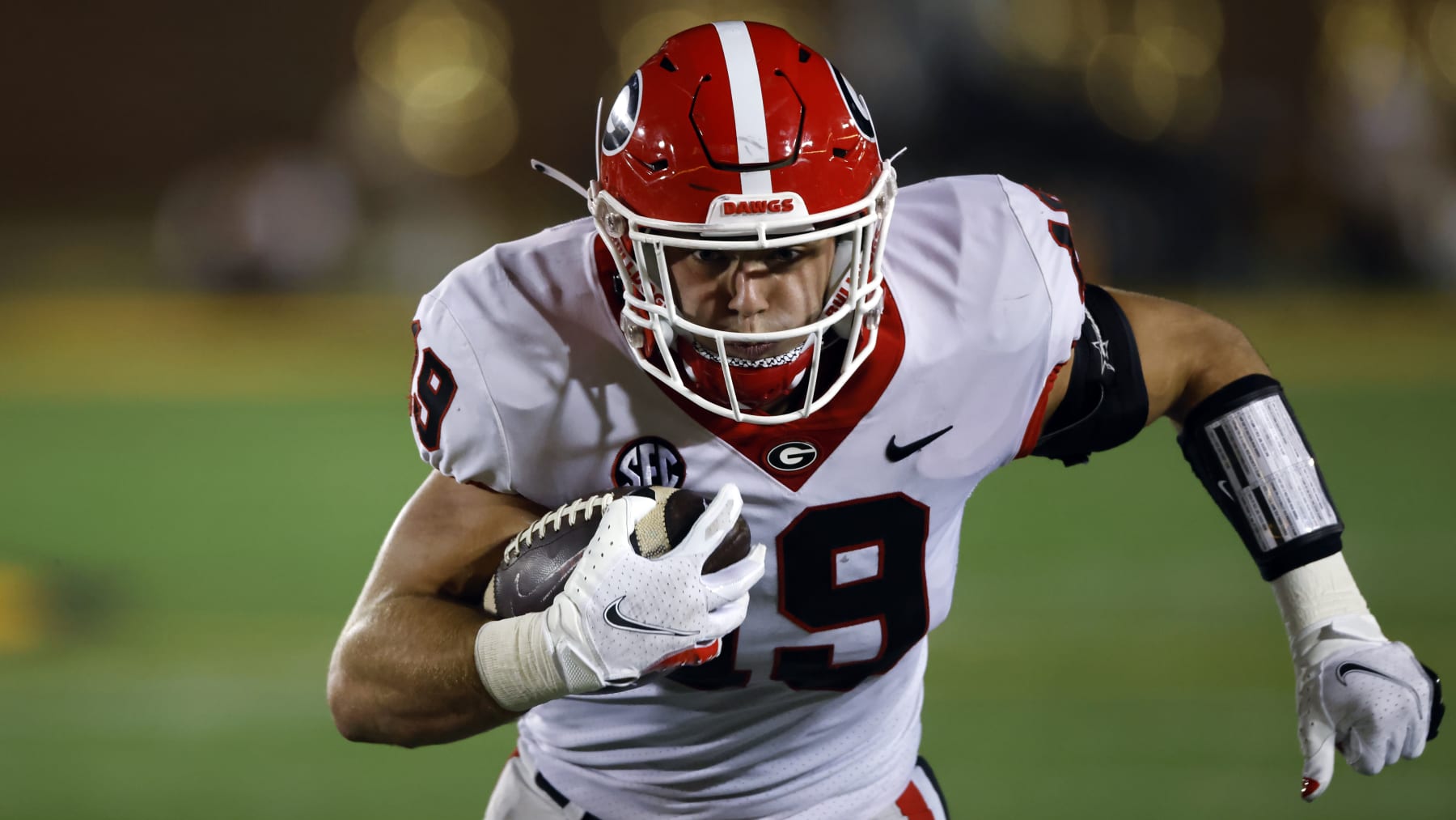 Georgia tight end Brock Bowers during an NCAA football game on Saturday, Oct. 1, 2022 in Columbia, Mo.(AP Photo/Colin E. Braley)