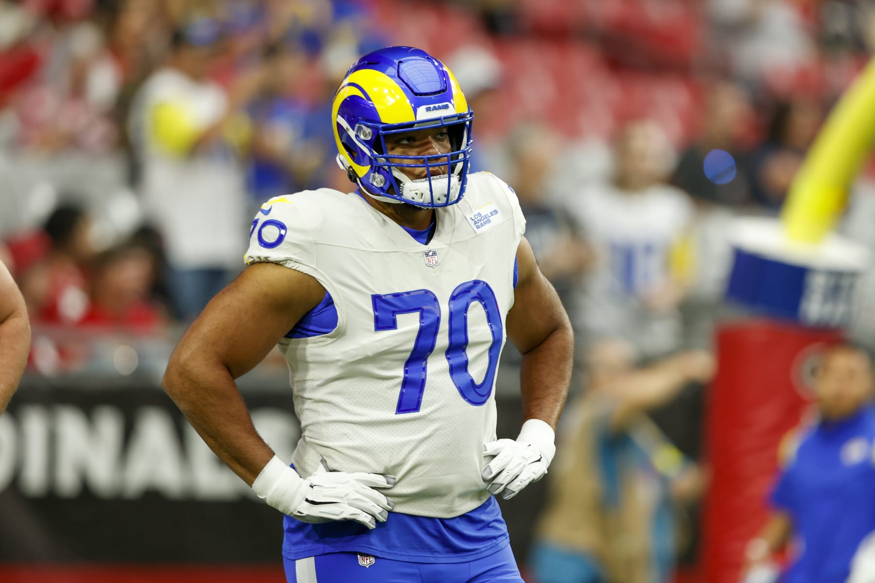PHOENIX, AZ - SEPTEMBER 25: Los Angeles Rams offensive tackle Joe Noteboom (70) during the NFL game between the Los Angeles Rams and the Arizona Cardinals on September 25, 2022, at State Farm Stadium in Glendale, AZ. (Photo by Jordon Kelly/Icon Sportswire via Getty Images)