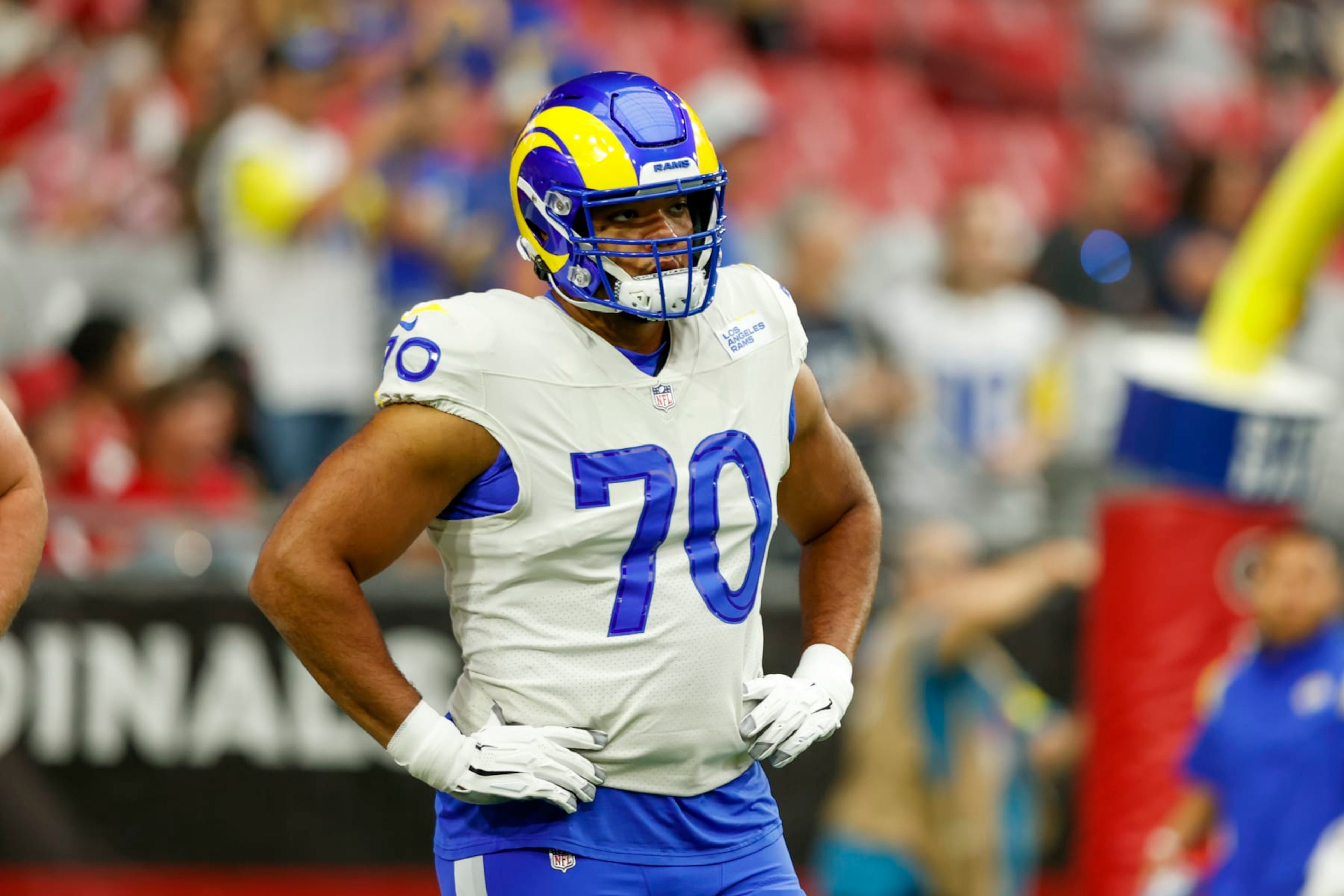 PHOENIX, AZ - SEPTEMBER 25: Los Angeles Rams offensive tackle Joe Noteboom (70) during the NFL game between the Los Angeles Rams and the Arizona Cardinals on September 25, 2022, at State Farm Stadium in Glendale, AZ. (Photo by Jordon Kelly/Icon Sportswire via Getty Images)