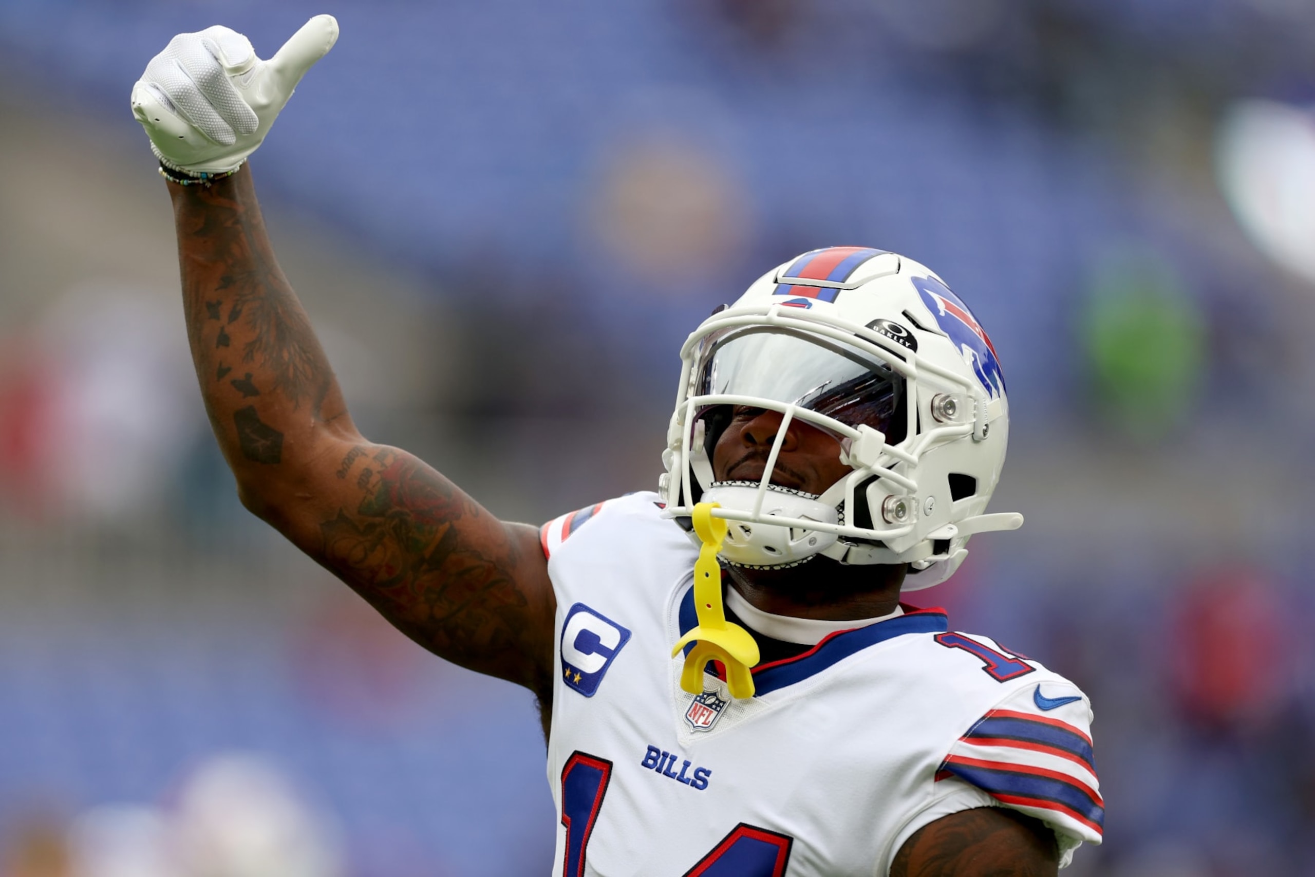 BALTIMORE, MARYLAND - OCTOBER 02: Wide receiver Stefon Diggs #14 of the Buffalo Bills warms up against the Baltimore Ravens at M&T Bank Stadium on October 02, 2022 in Baltimore, Maryland. (Photo by Rob Carr/Getty Images)