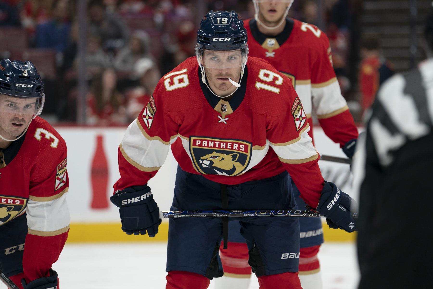 SUNRISE, FL - SEPTEMBER 29: Matthew Tkachuk #19 of the Florida Panthers awaits a face-off during the game between the Florida Panthers and the Carolina Hurricanes at FLA Live Arena in Sunrise, FL on September 29, 2022. (Photo by Jason Mowry/Icon Sportswire via Getty Images)