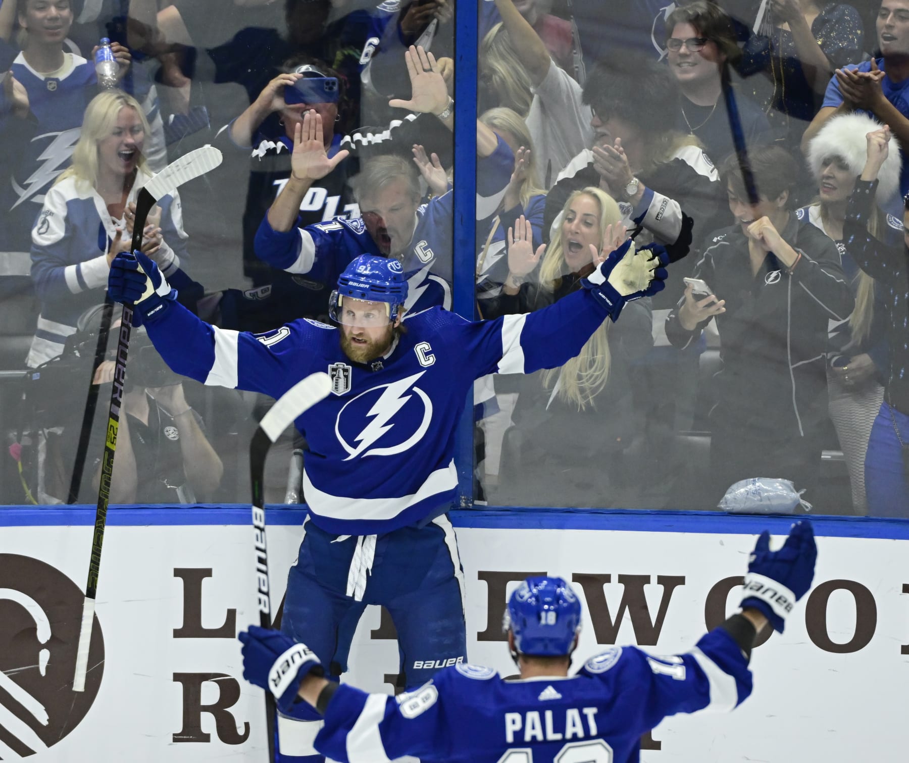 TAMPA, FL - JUNE 26: Tampa Bay Lightning center Steven Stamkos (91) celebrates his goal against Colorado Avalanche goaltender Darcy Kuemper (35) with Tampa Bay Lightning left wing Ondrej Palat (18) in the first period during game six of the NHL Stanley Cup Finals at Amalie Arena June 26, 2022. (Photo by Andy Cross/MediaNews Group/The Denver Post via Getty Images)