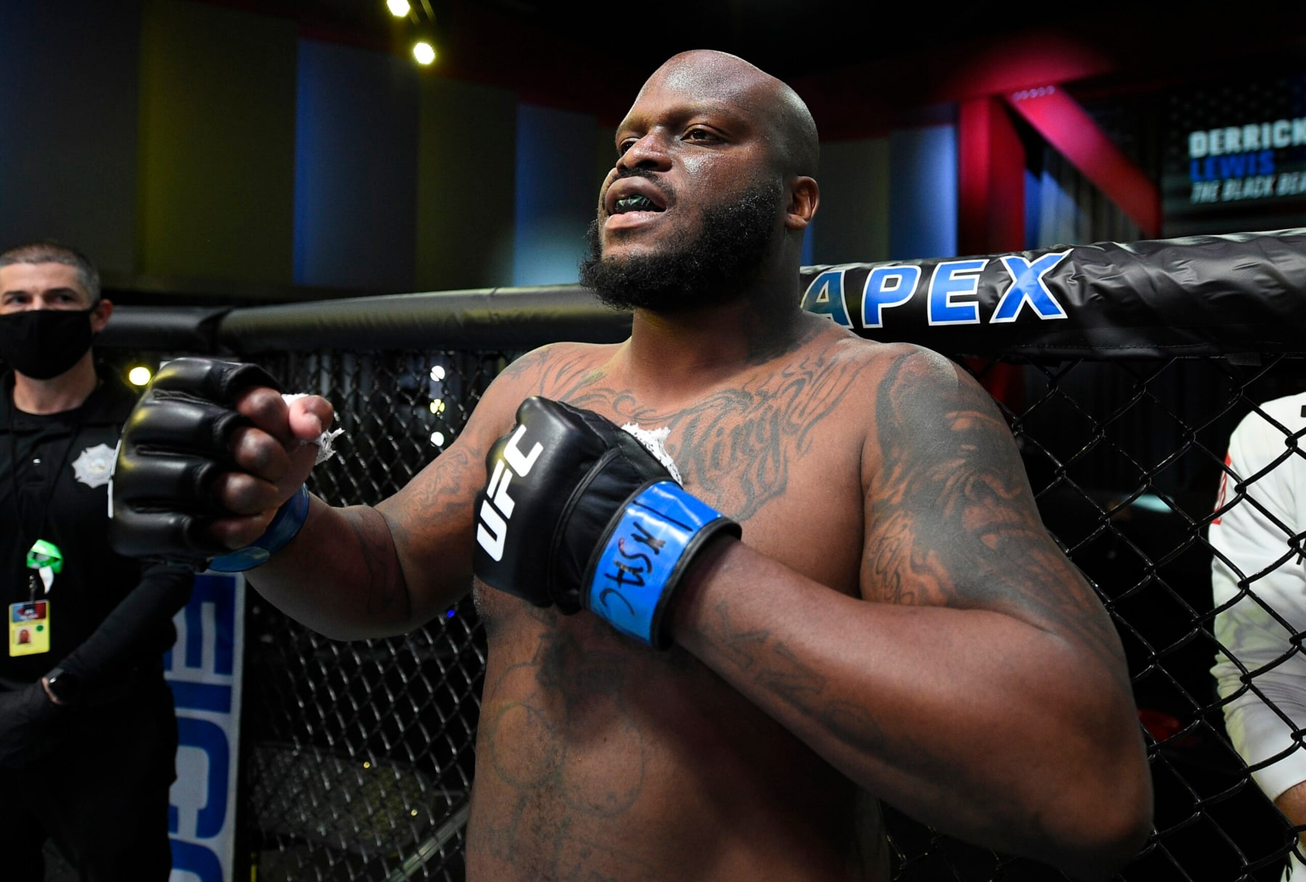 LAS VEGAS, NEVADA - FEBRUARY 20: Derrick Lewis prepares to fight Curtis Blaydes in a heavyweight bout during the UFC Fight Night event at UFC APEX on February 20, 2021 in Las Vegas, Nevada. (Photo by Chris Unger/Zuffa LLC) LAS VEGAS, NEVADA - FEBRUARY 20: Derrick Lewis prepares to fight Curtis Blaydes in a heavyweight bout during the UFC Fight Night event at UFC APEX on February 20, 2021 in Las Vegas, Nevada. (Photo by Chris Unger/Zuffa LLC)