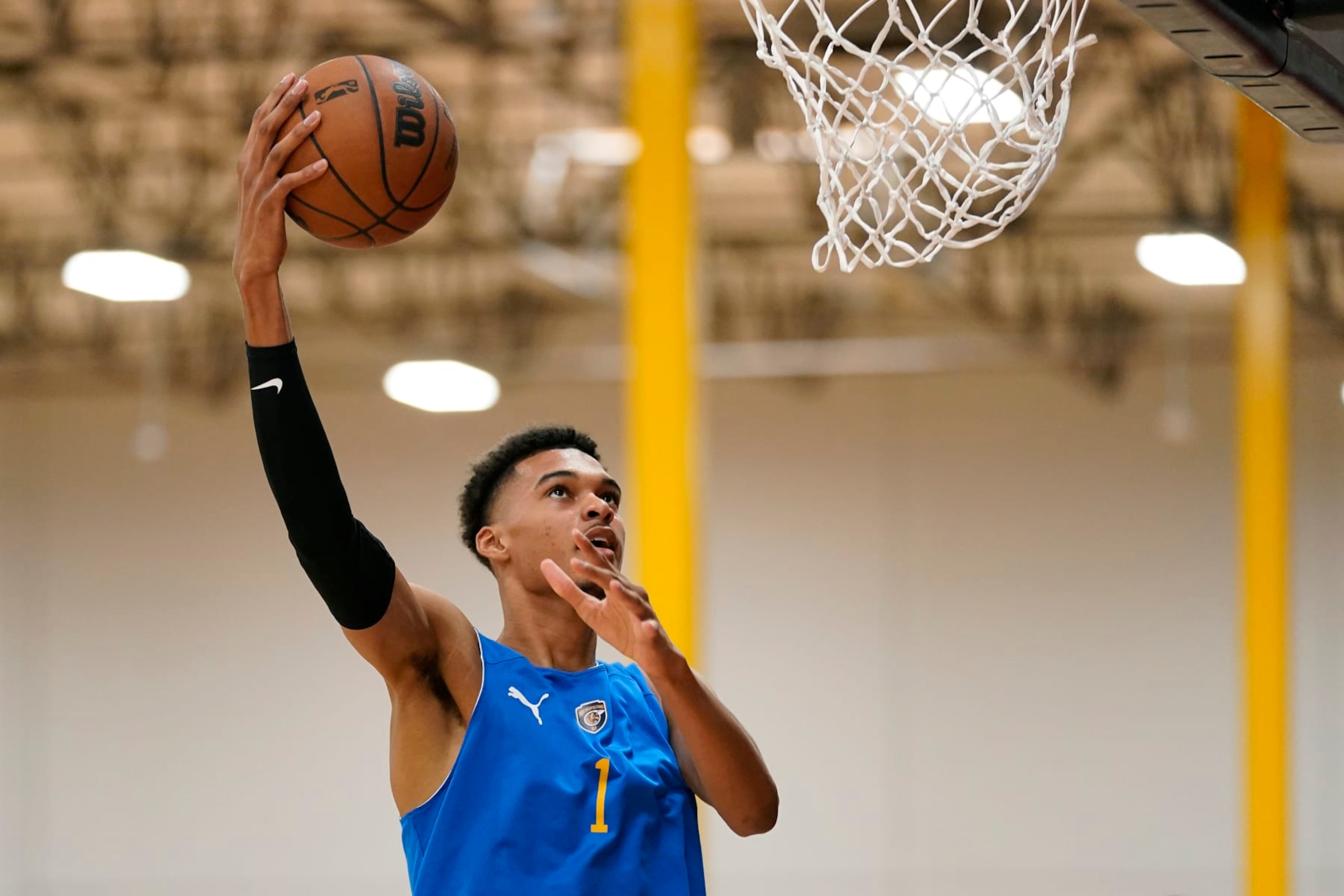 Boulogne-Levallois Metropolitans 92's Victor Wembanyama takes part in drills during a team practice, Monday, Oct. 3, 2022, in Las Vegas. (AP Photo/Abbie Parr) Boulogne-Levallois Metropolitans 92's Victor Wembanyama takes part in drills during a team practice, Monday, Oct. 3, 2022, in Las Vegas. (AP Photo/Abbie Parr)