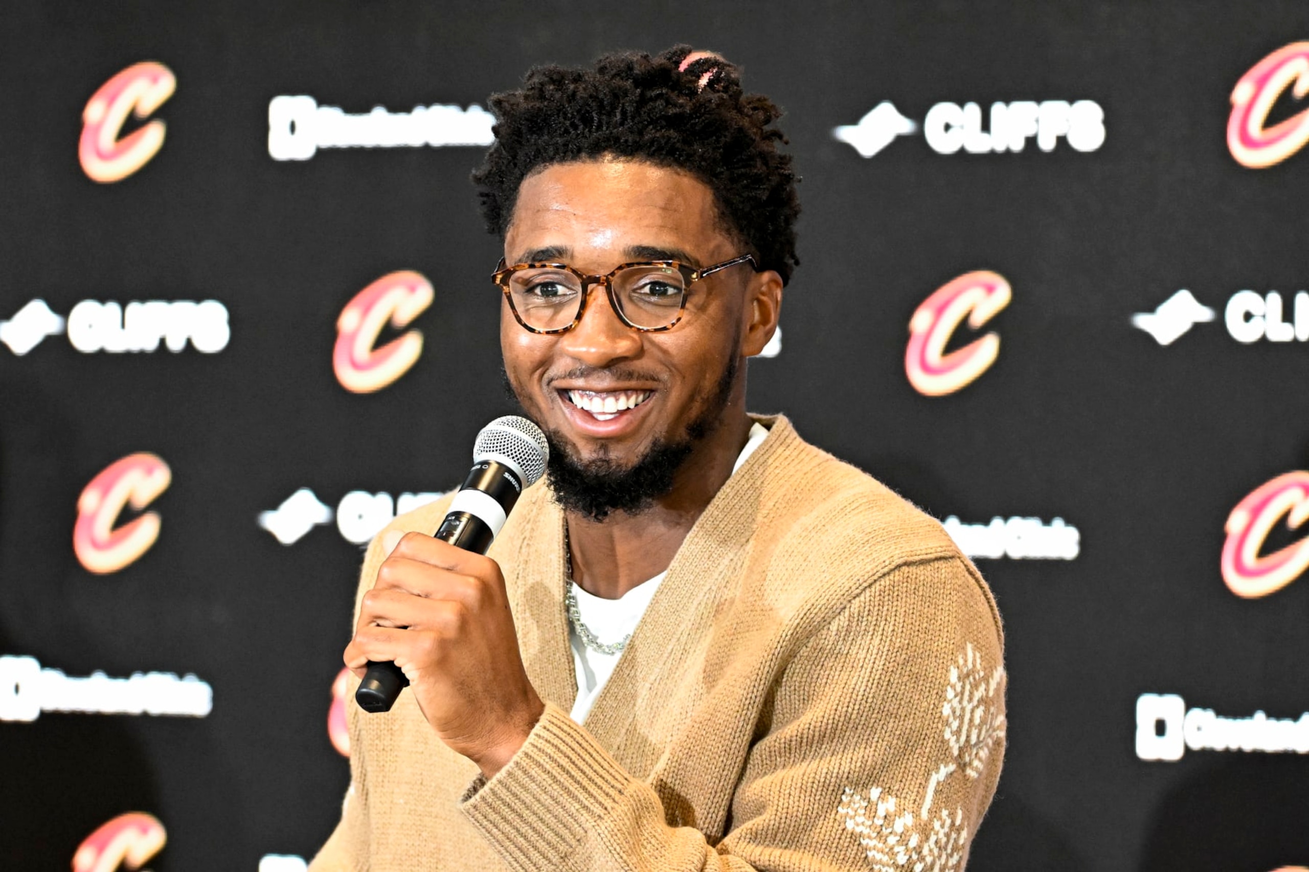 CLEVELAND, OH - SEPTEMBER 14: Donovan Mitchell #45 of the Cleveland Cavaliers speaks at his Introductory Press Conference on September14, 2022 in Cleveland, Ohio at the Rocket Mortgage FieldHouse. NOTE TO USER: User expressly acknowledges and agrees that, by downloading and or using this Photograph, User is consenting to the terms and conditions of the Getty Images License Agreement. Mandatory Copyright Notice: Copyright 2021 NBAE (Photo by David Liam Kyle/NBAE via Getty Images)