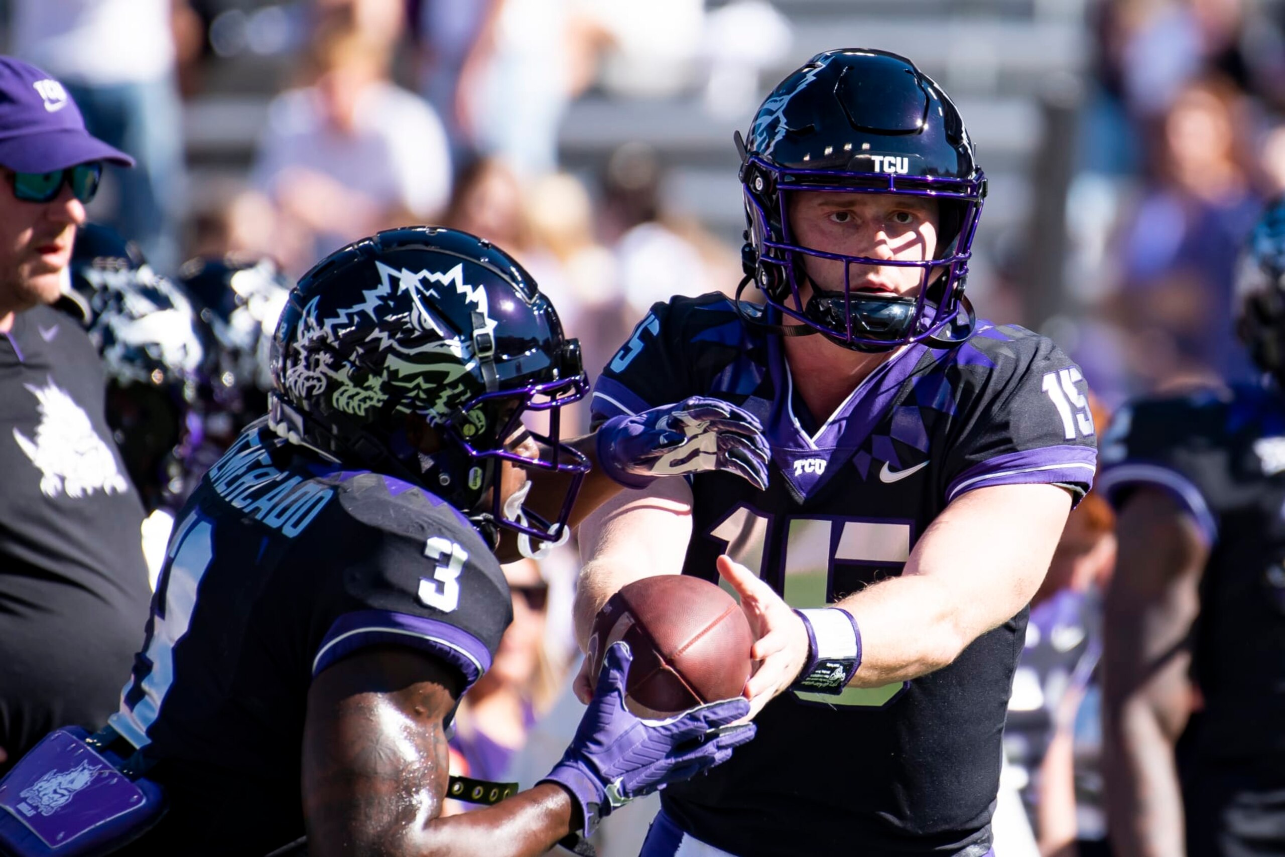 FORT WORTH, TX - OCTOBER 01: Quarterback Max Duggan #15 of the TCU Horned Frogs warms up prior to TCU's home game against Oklahoma at Amon G. Carter Stadium on October 1, 2022 in Fort Worth, Texas. (Photo by Emil Lippe/Getty Images)