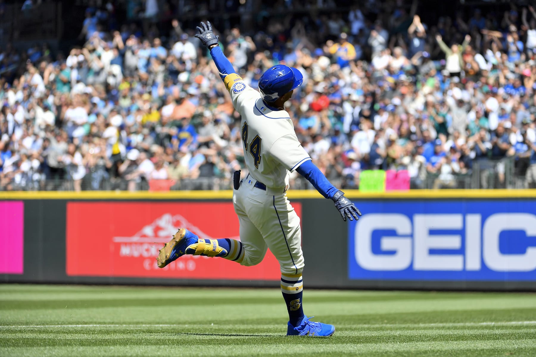 SEATTLE, WASHINGTON - JULY 10: Julio Rodriguez #44 of the Seattle Mariners celebrates after hitting a one run single and advances a runner during the fifth inning against the Toronto Blue Jays at T-Mobile Park on July 10, 2022 in Seattle, Washington. (Photo by Alika Jenner/Getty Images)