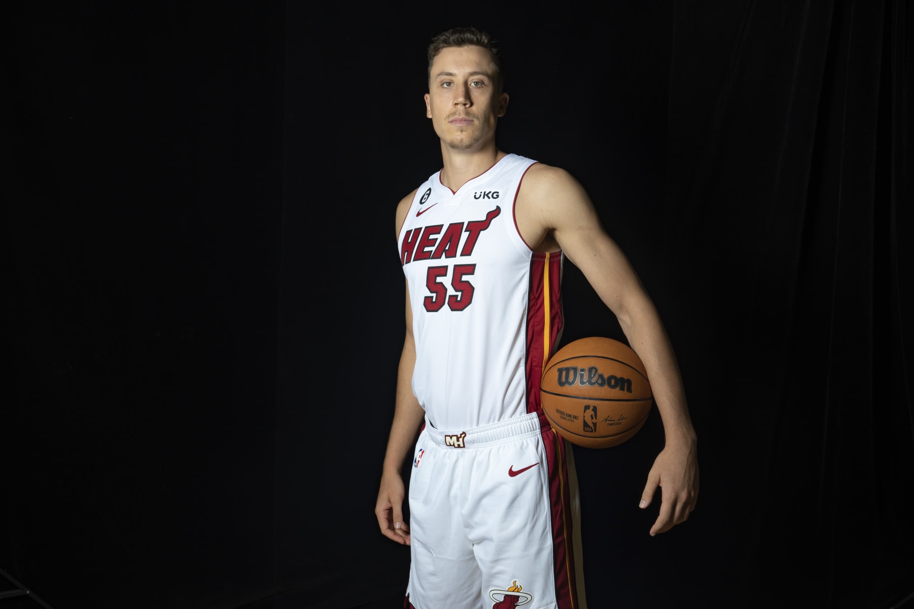 MIAMI, FLORIDA - SEPTEMBER 26: Duncan Robinson #55 of the Miami Heat poses for a portrait during media day at FTX Arena on September 26, 2022 in Miami, Florida. NOTE TO USER: User expressly acknowledges and agrees that, by downloading and/or using this photograph, user is consenting to the terms and conditions of the Getty Images License Agreement. (Photo by Eric Espada/Getty Images)