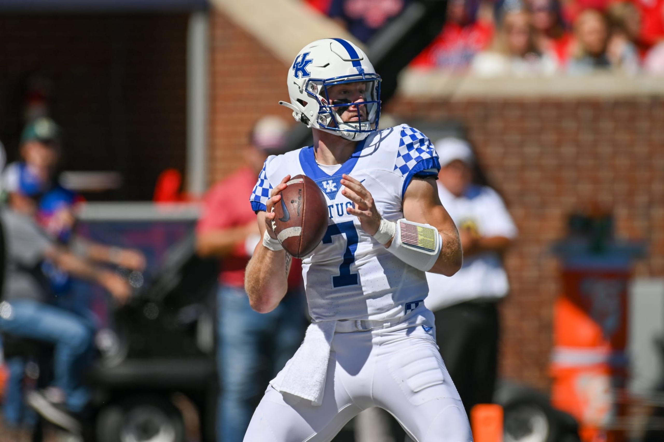 OXFORD, MS - OCTOBER 01: Kentucky quarterback Will Levis (7) looks for a receiver during the college football game between the Kentucky Wildcats and the Ole' Miss Rebels at Vaught-Hemingway Stadium in Oxford, MS. (Photo by Kevin Langley/Icon Sportswire via Getty Images)