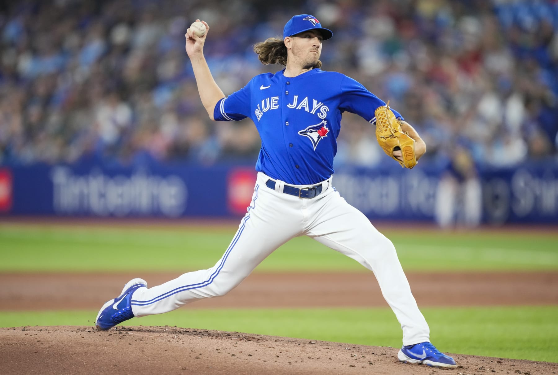 TORONTO, ON - OCTOBER 2: Kevin Gausman #34 of the Toronto Blue Jays pitches to the Boston Red Sox during the second inning in their MLB game at the Rogers Centre on October 2, 2022 in Toronto, Ontario, Canada. (Photo by Mark Blinch/Getty Images)
