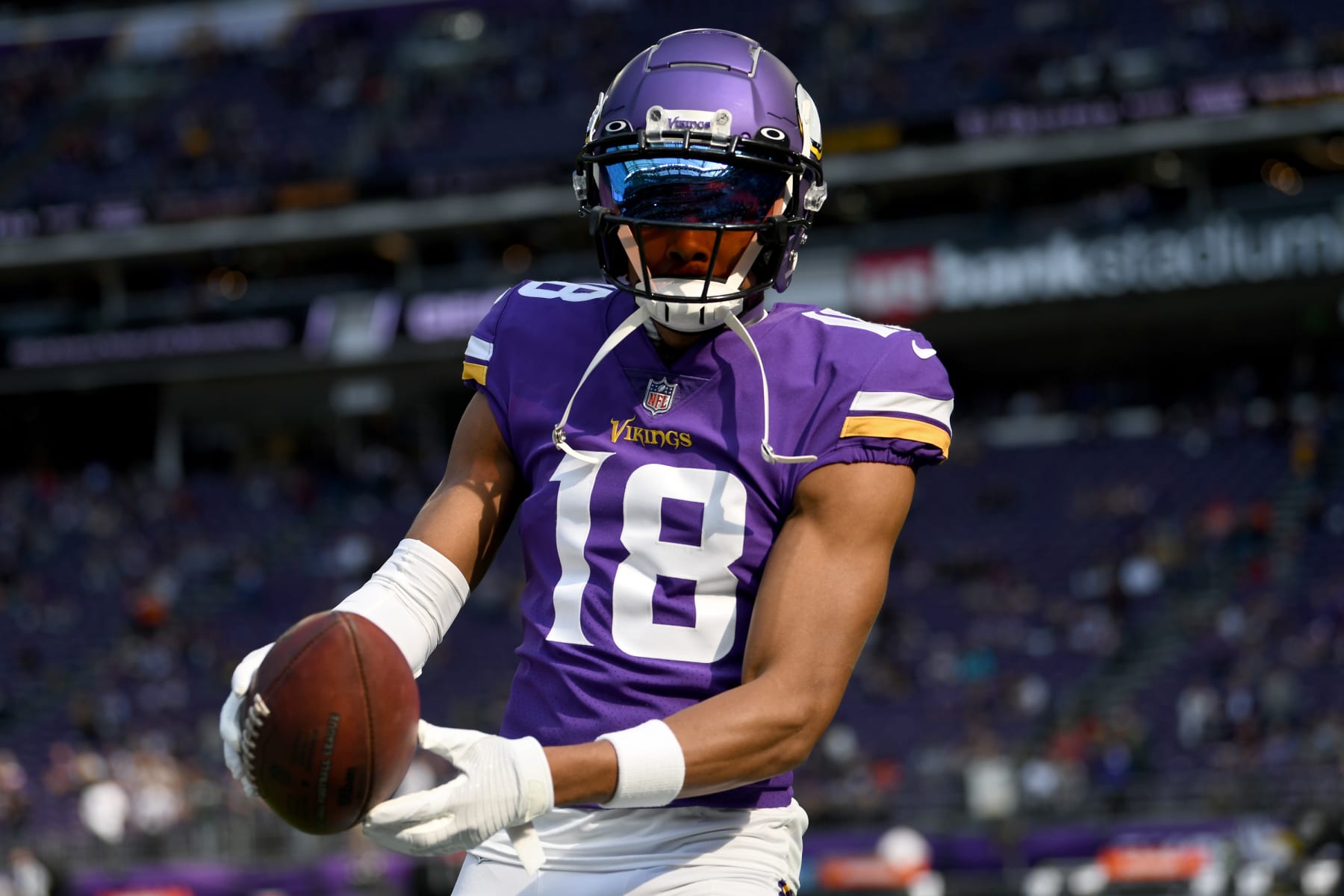 MINNEAPOLIS, MINNESOTA - OCTOBER 09: Minnesota Vikings' Justin Jefferson #18 warms up against the Chicago Bears at U.S. Bank Stadium on October 09, 2022 in Minneapolis, Minnesota. (Photo by Stephen Maturen/Getty Images)