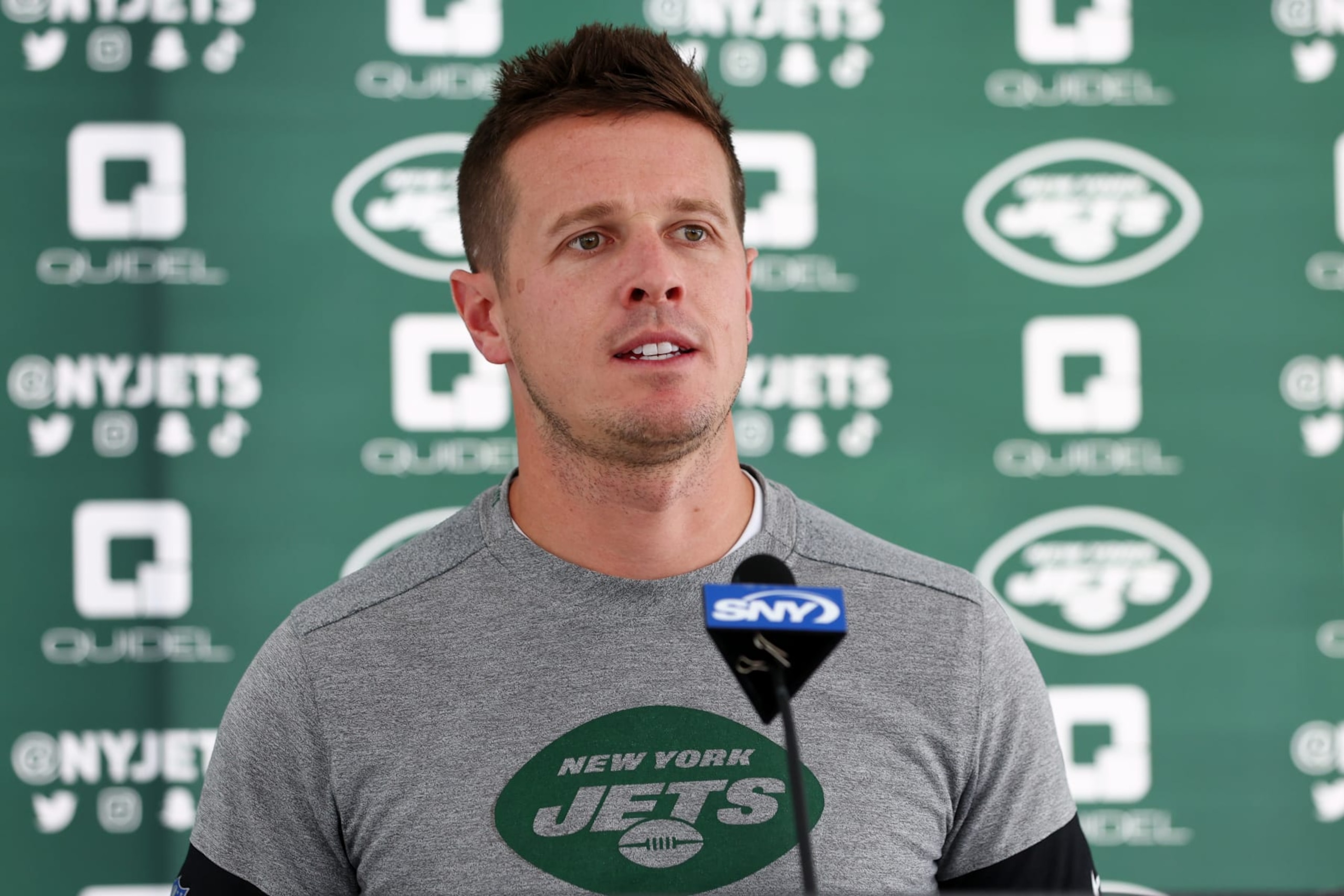 FLORHAM PARK, NJ - AUGUST 01: Offensive Coordinator Mike LaFleur speaks after training camp at Atlantic Health Jets Training Center on August 1, 2022 in Florham Park, New Jersey. (Photo by Rich Schultz/Getty Images)